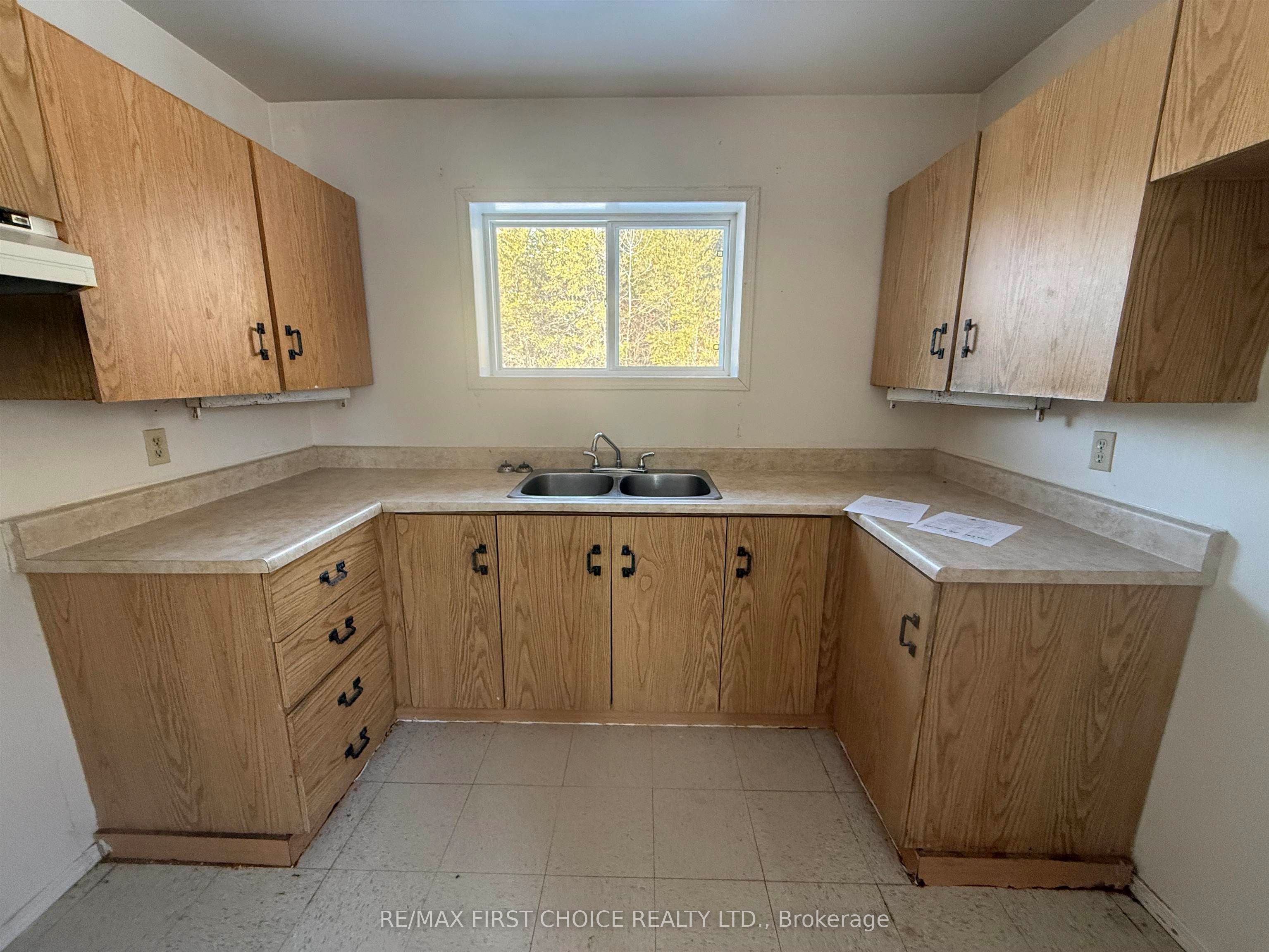 14 Superior Avenue Property Photo 2