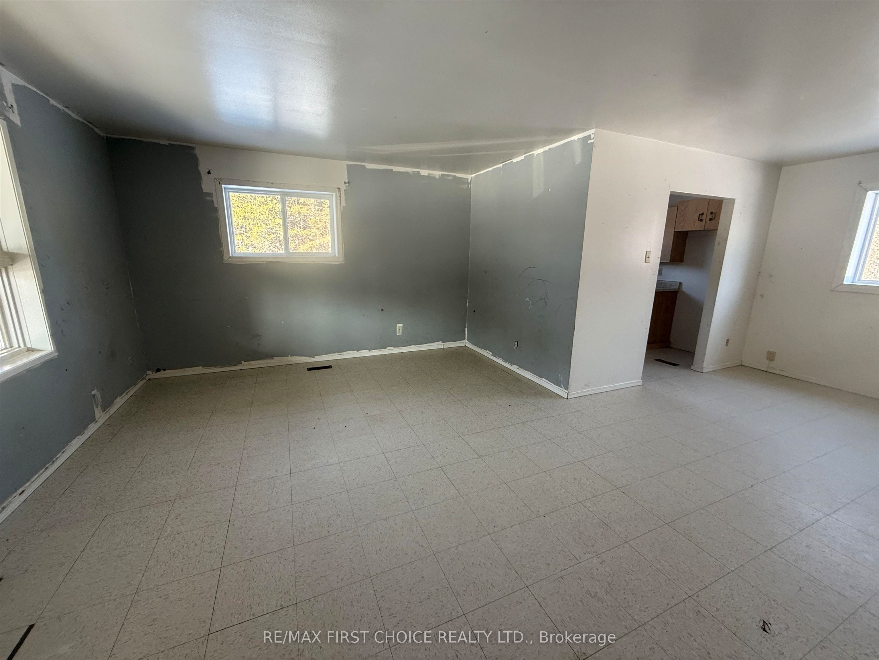 14 Superior Avenue Property Photo 3