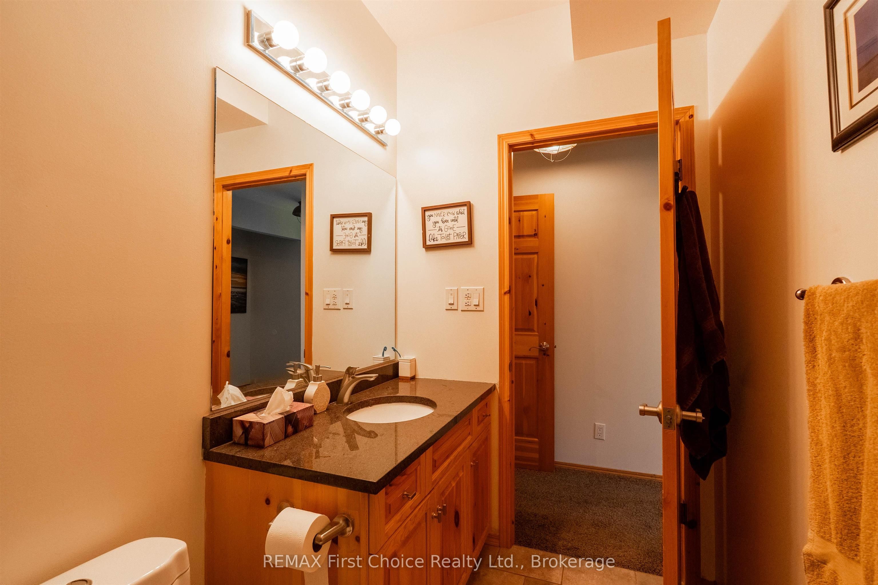 220d Phantom Drive Property Photo 24