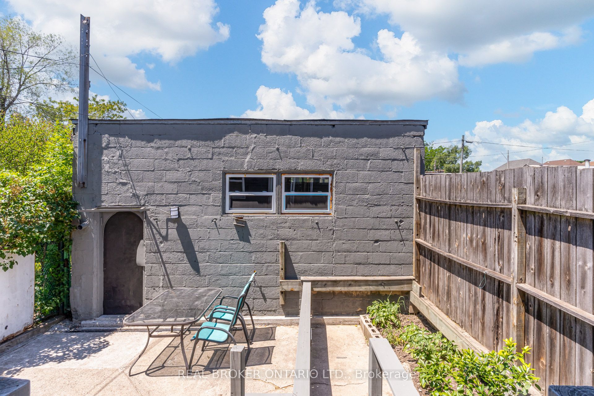 127 Barnesdale Avenue N Property Photo 35