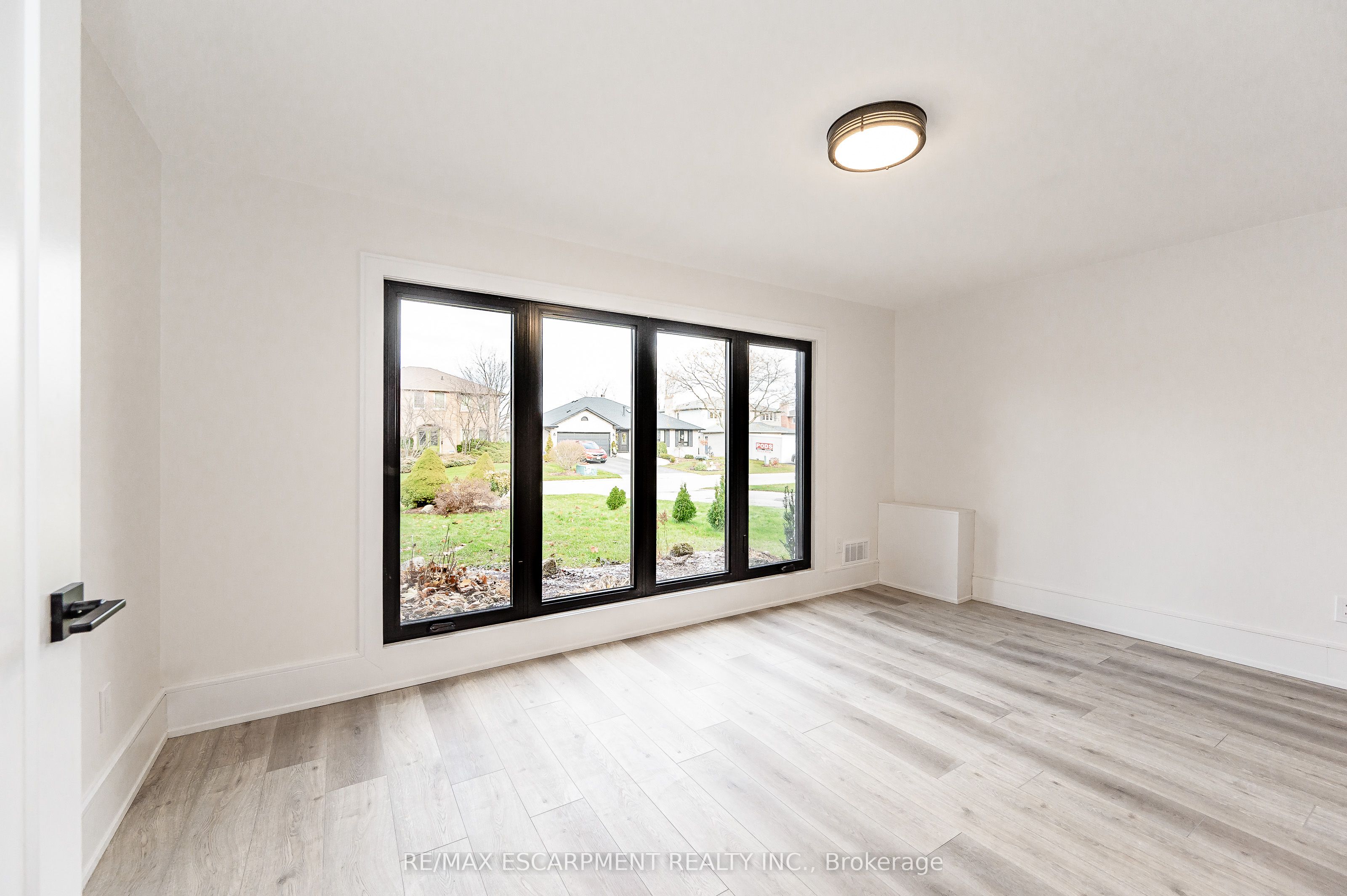 175 Bluebell Crescent Property Photo 30