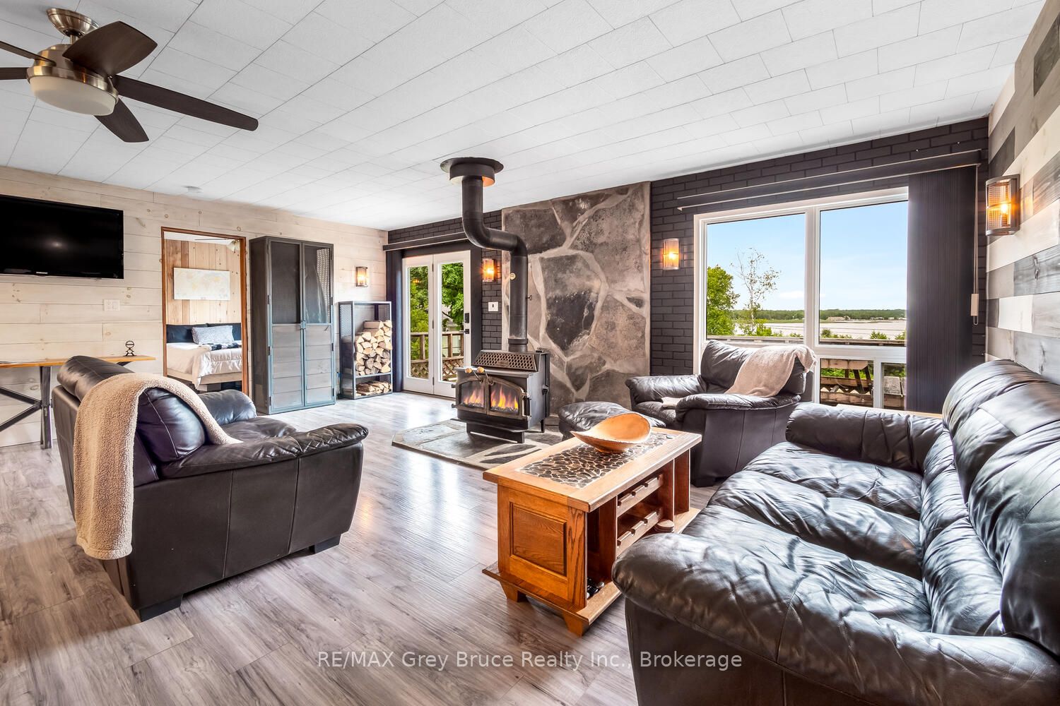 68 Tamarac Road Property Photo 1