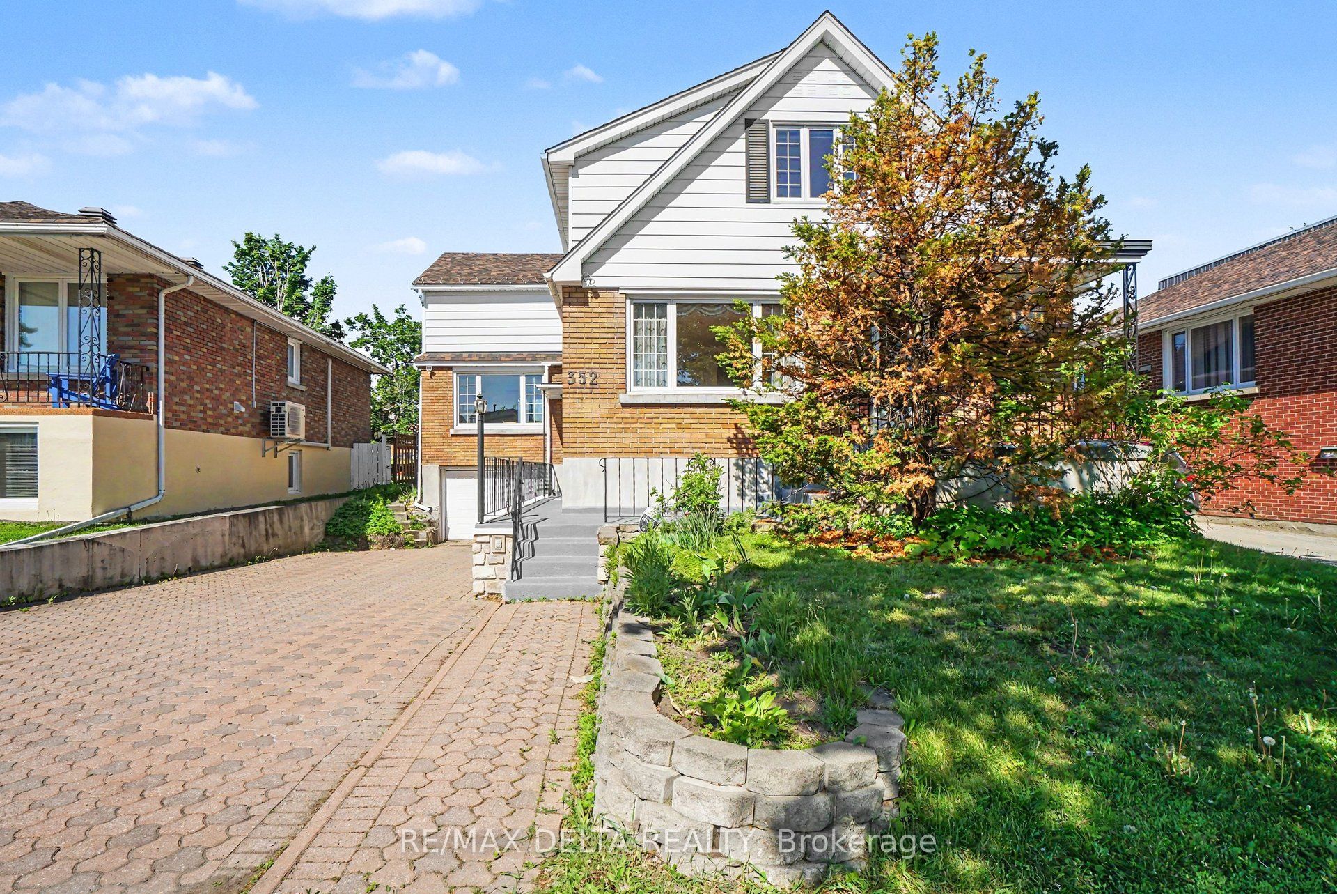 352 Lacasse Avenue Property Photo 2