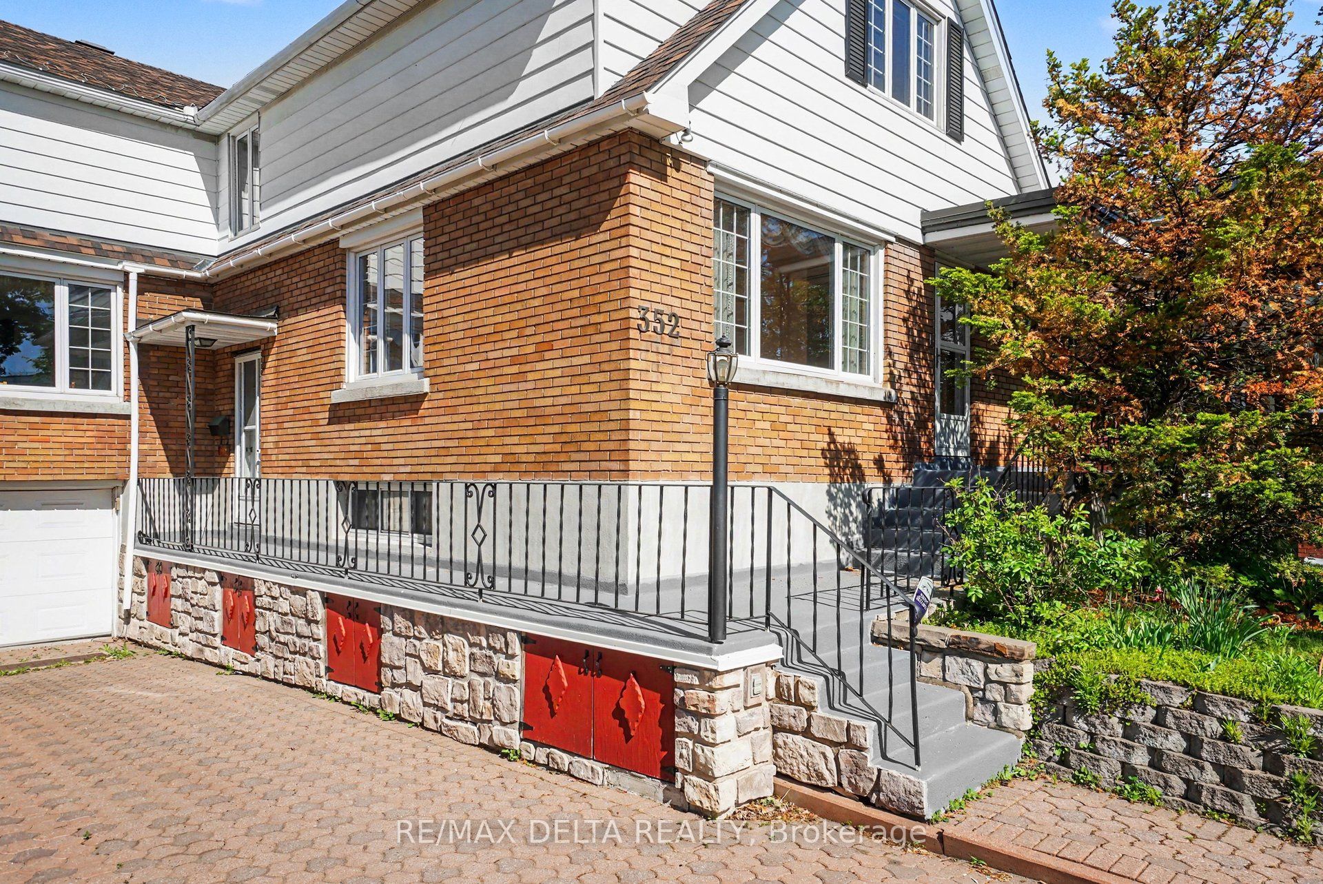 352 Lacasse Avenue Property Photo 4