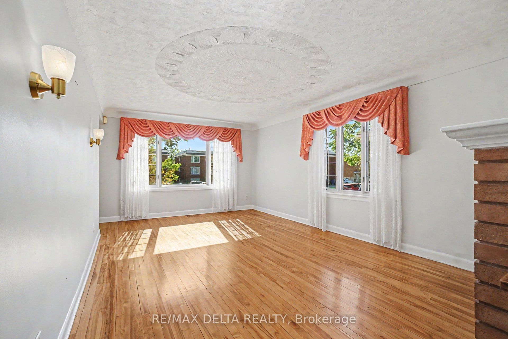 352 Lacasse Avenue Property Photo 6