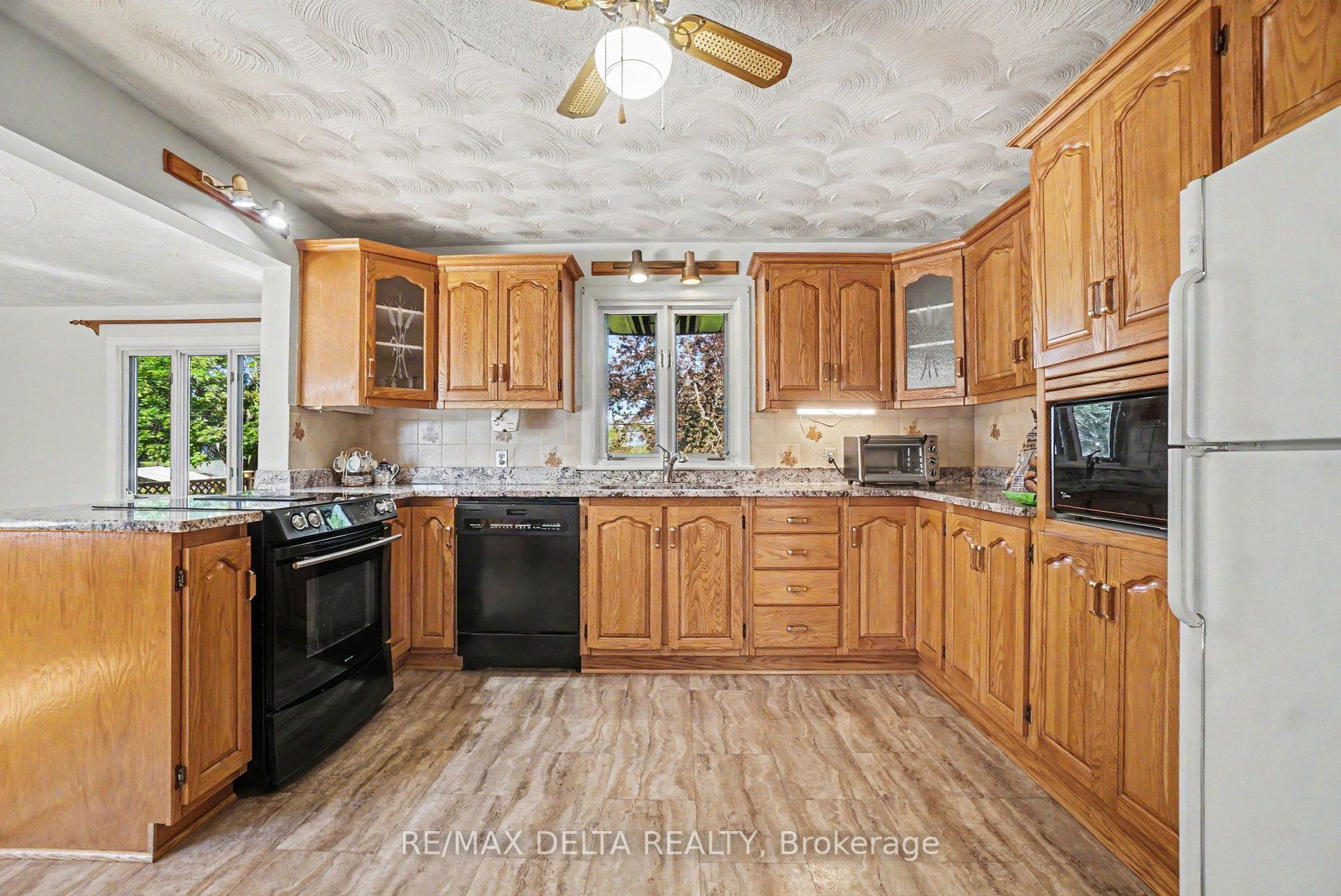 352 Lacasse Avenue Property Photo 14