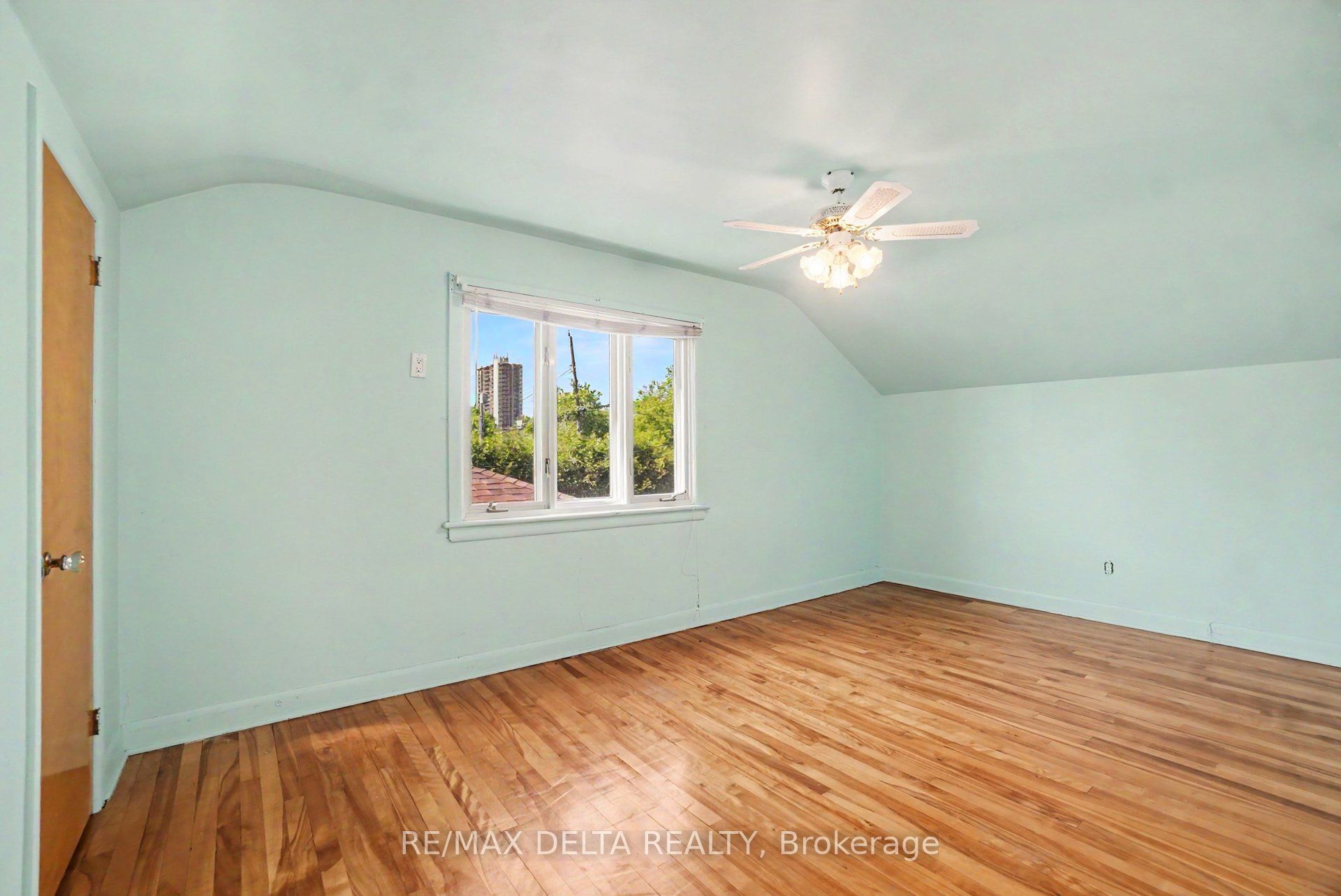 352 Lacasse Avenue Property Photo 25