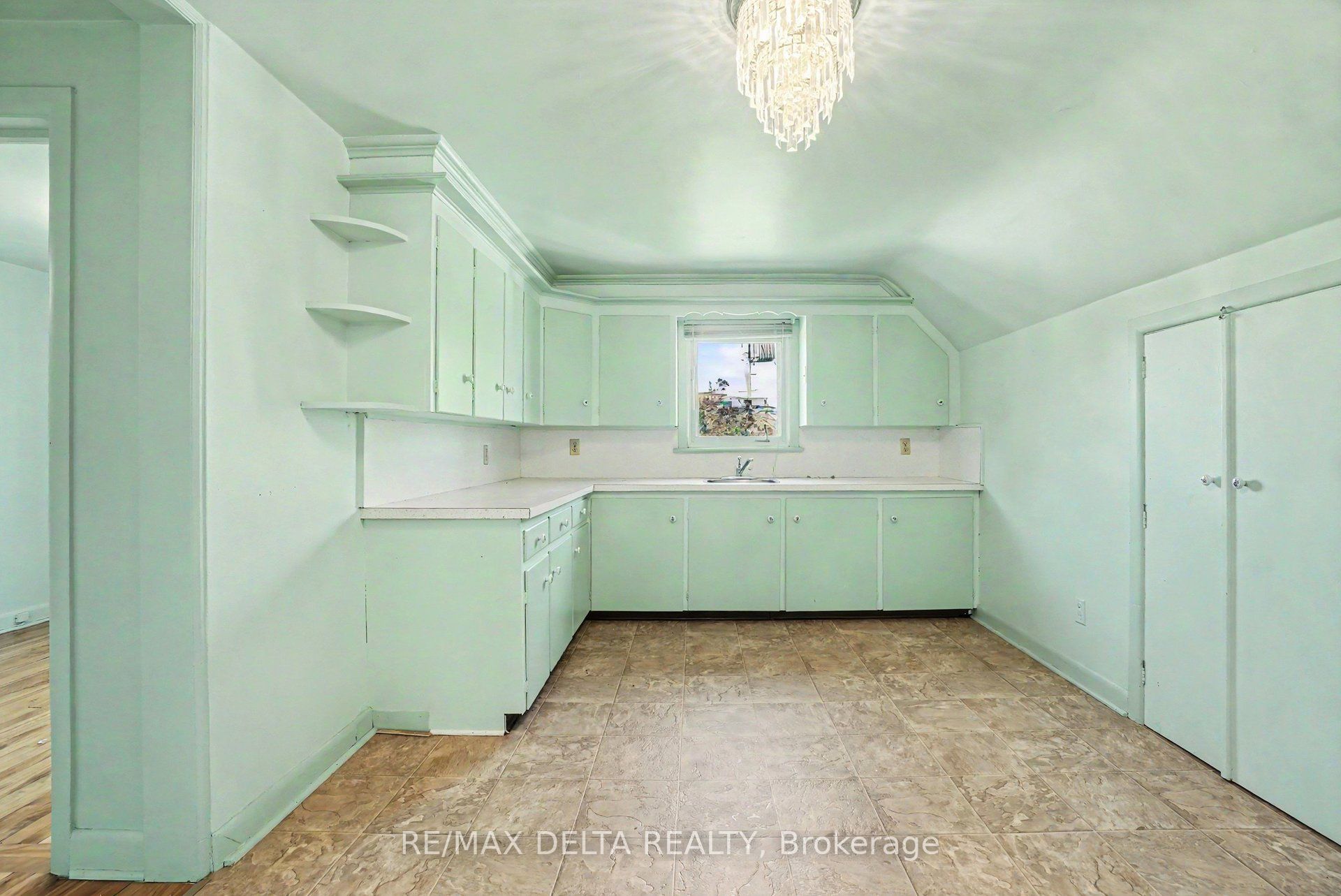 352 Lacasse Avenue Property Photo 26