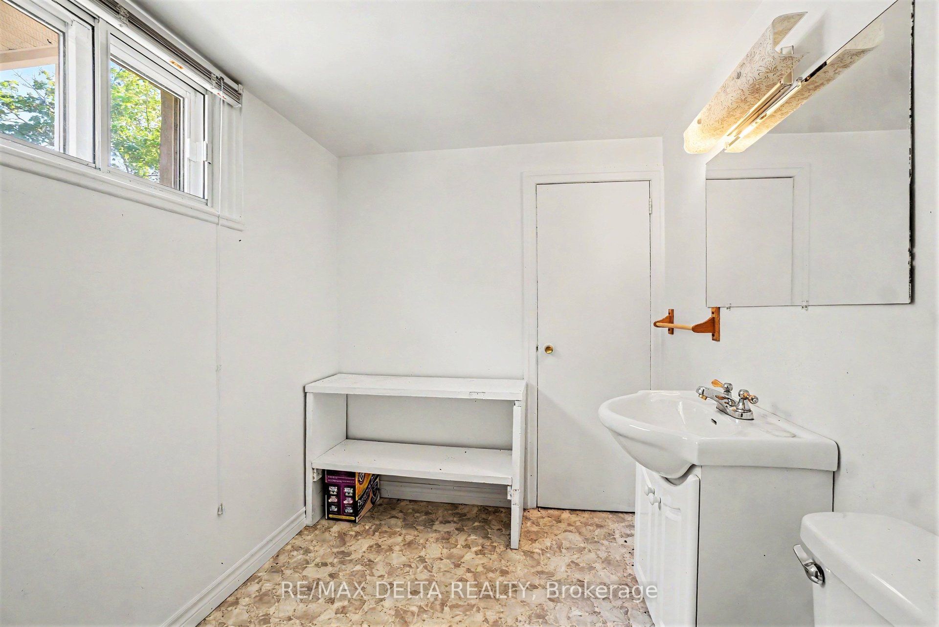 352 Lacasse Avenue Property Photo 31