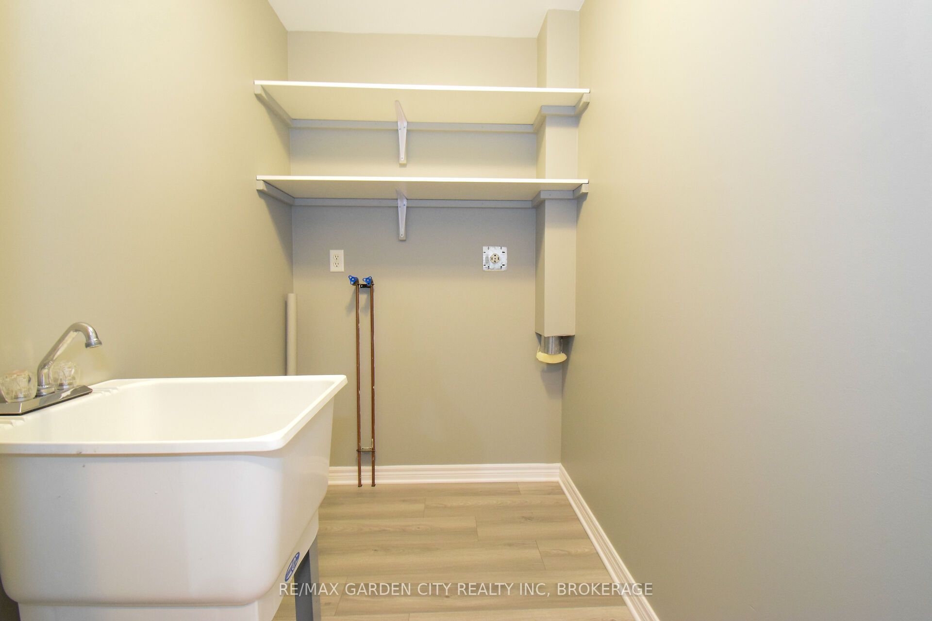 162 First Street 11 Property Photo 26