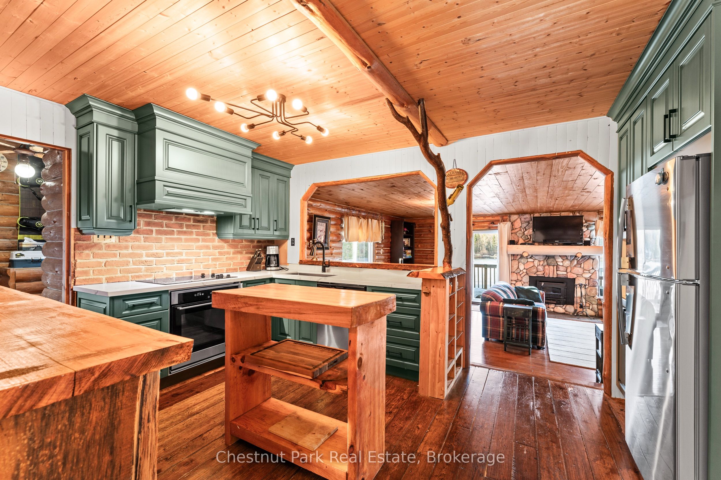 893 Relative Road Property Photo 10