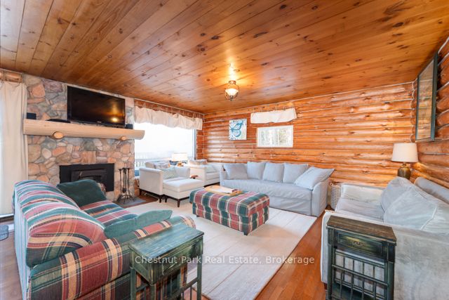 893 Relative Road Property Photo 17