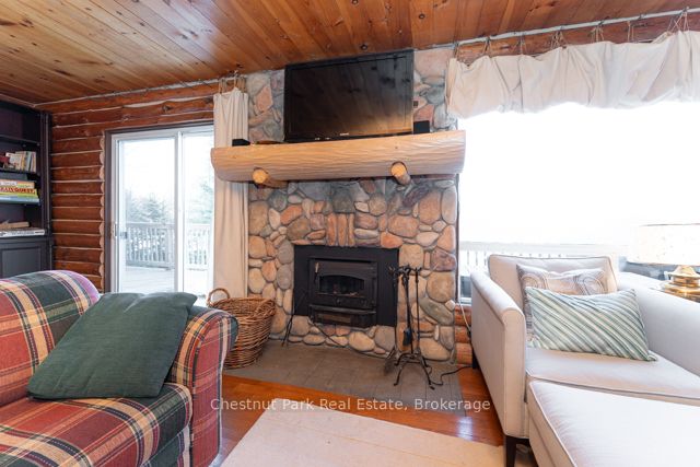 893 Relative Road Property Photo 19