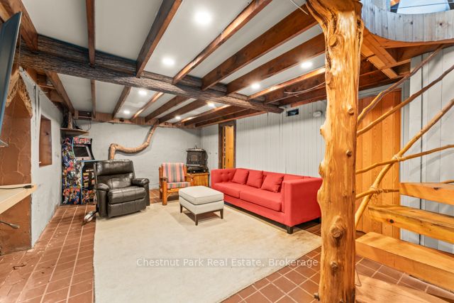 893 Relative Road Property Photo 33