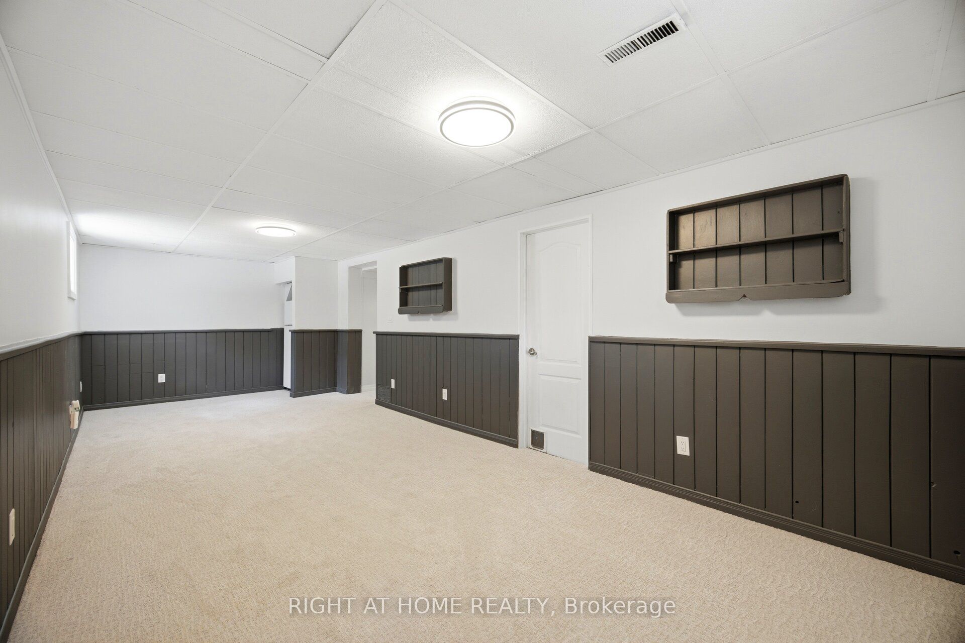 309 Simon Street Property Photo 25
