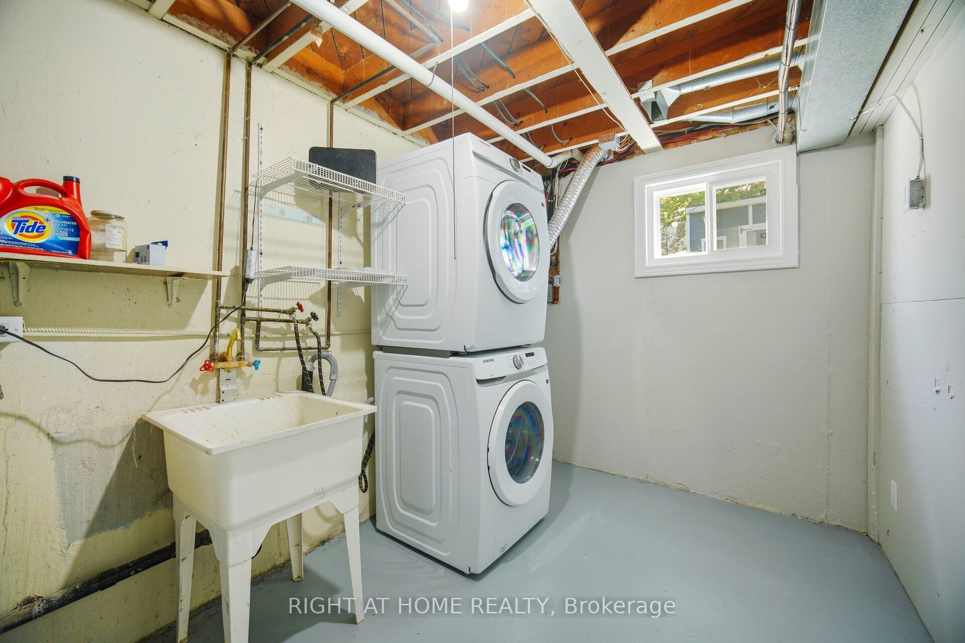 309 Simon Street Property Photo 26