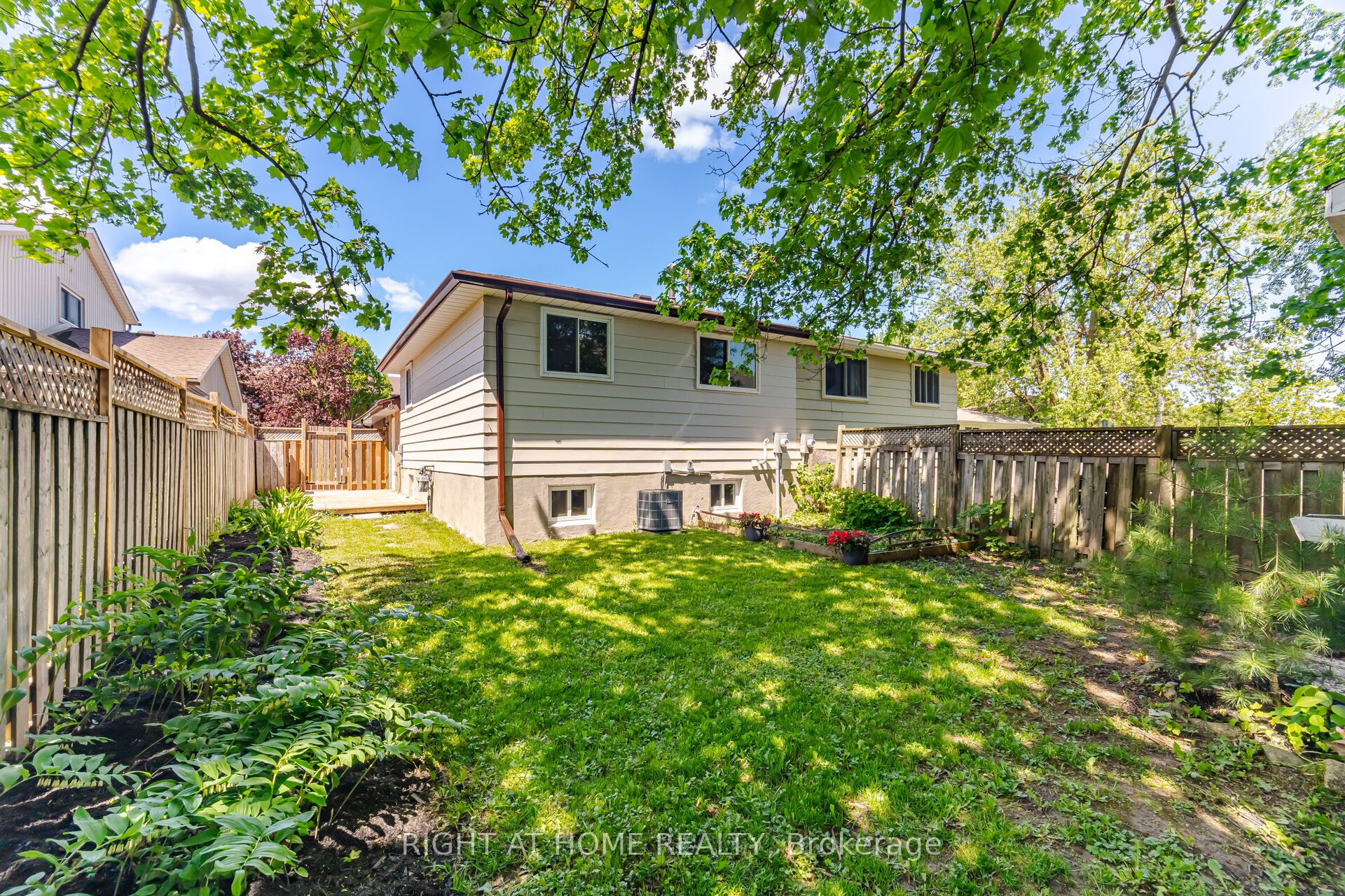 309 Simon Street Property Photo 29