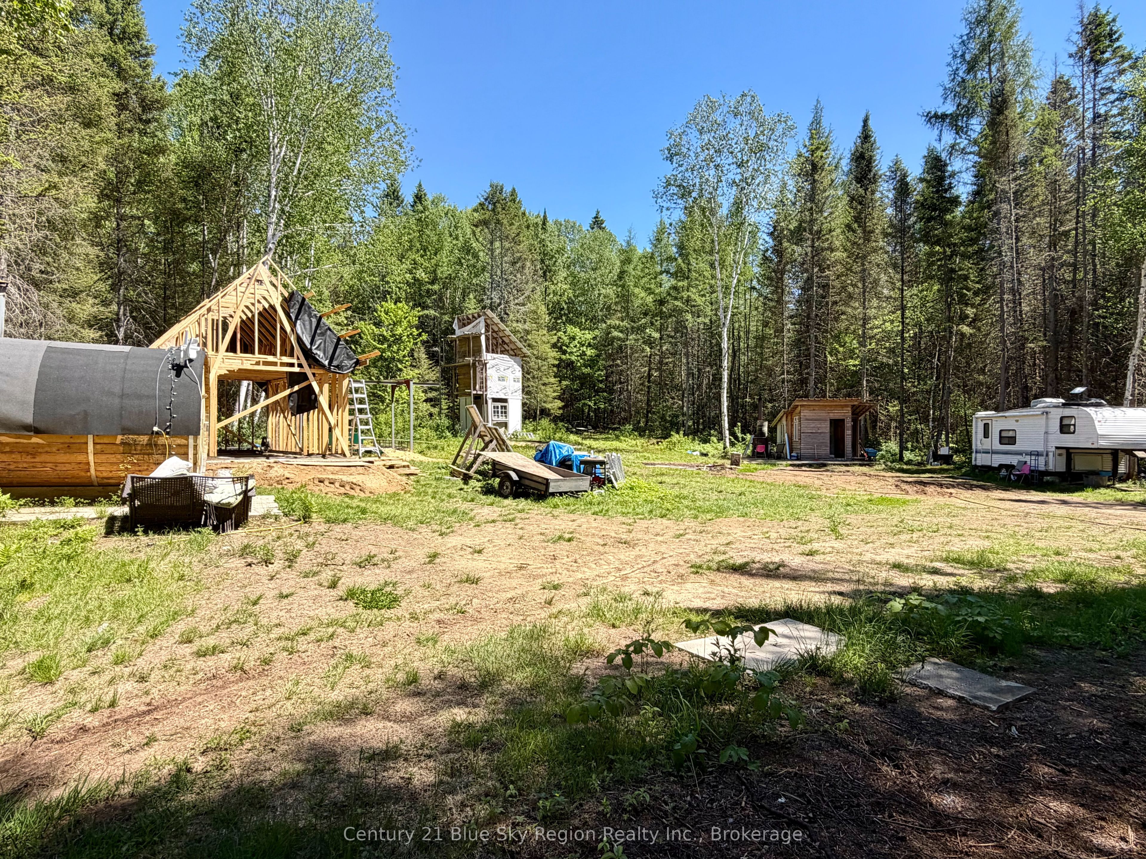 324 Proudfoot Road N Property Photo 15