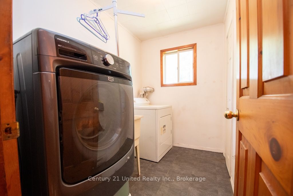 254 County Rd 620 Property Photo 22