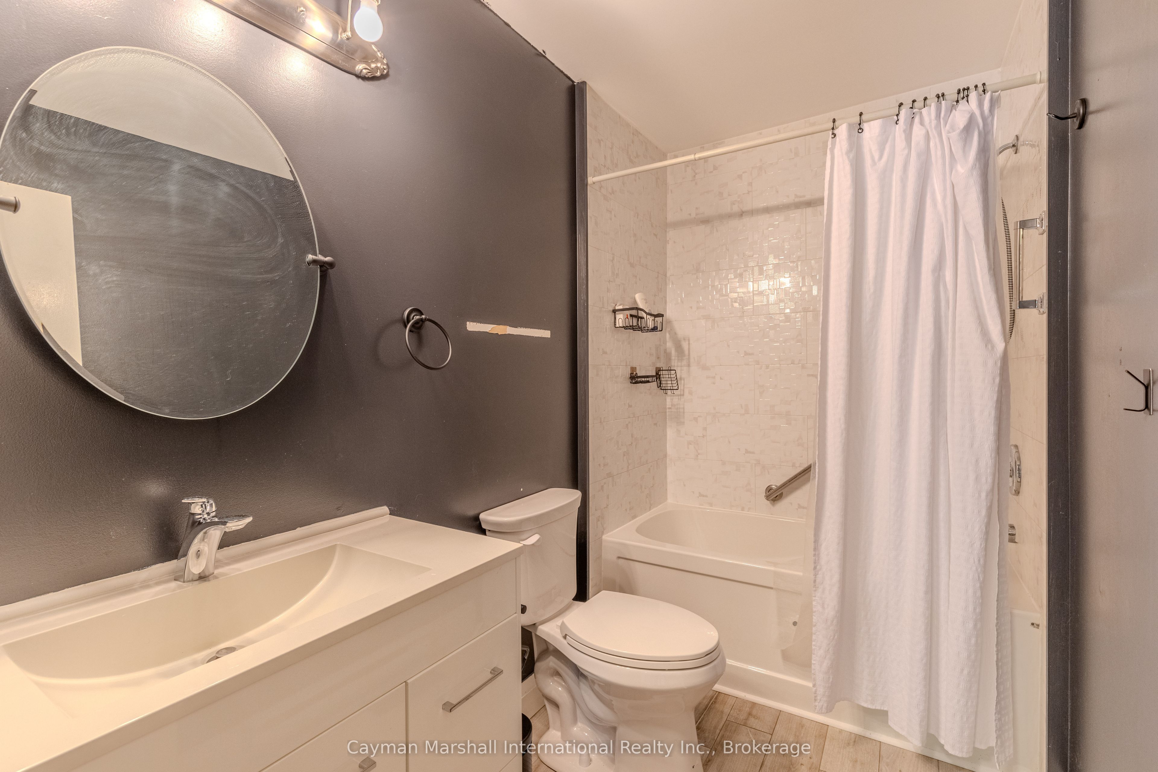 11 Lock Street Property Photo 16