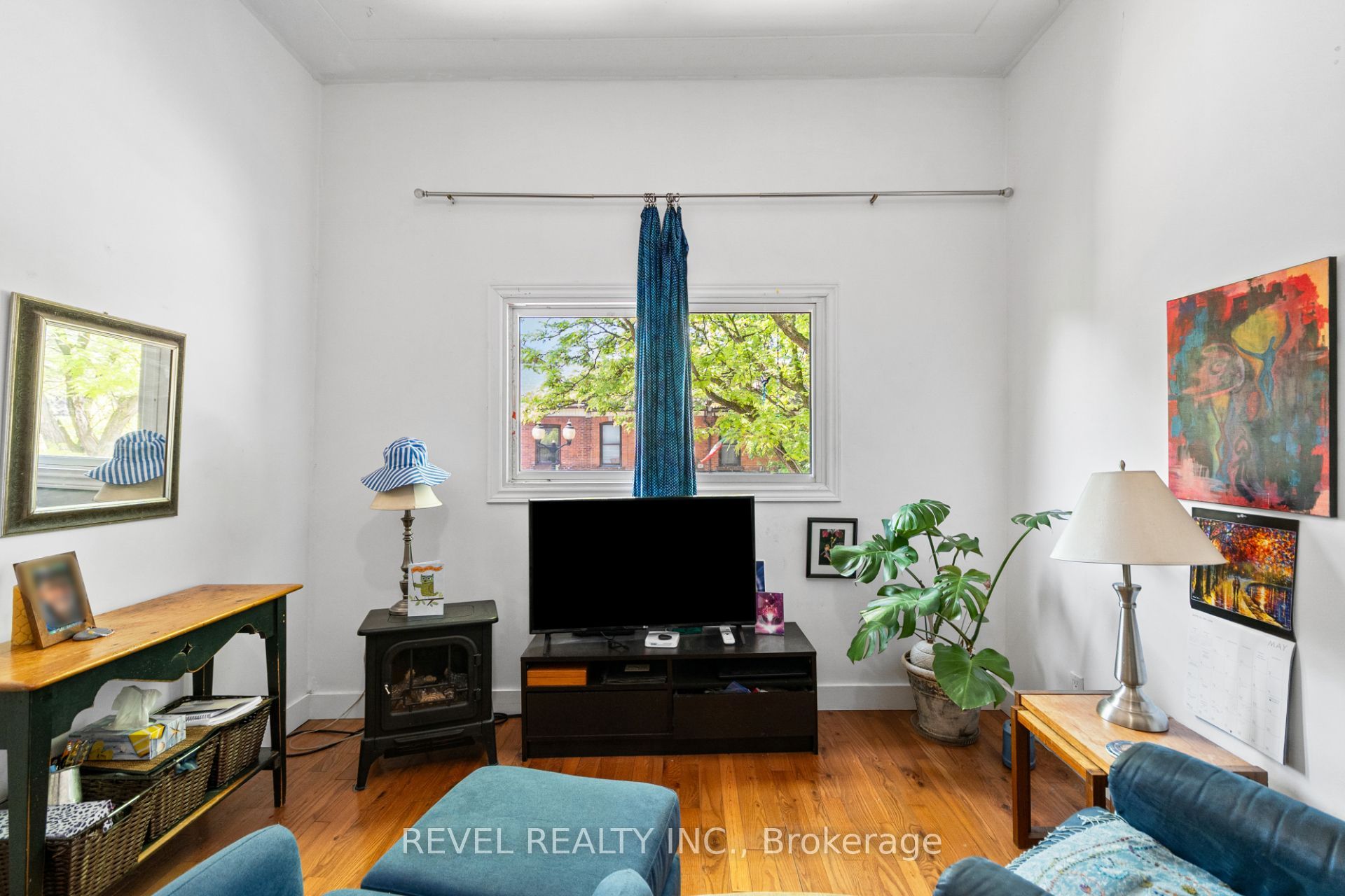 334 James Street N Property Photo 22