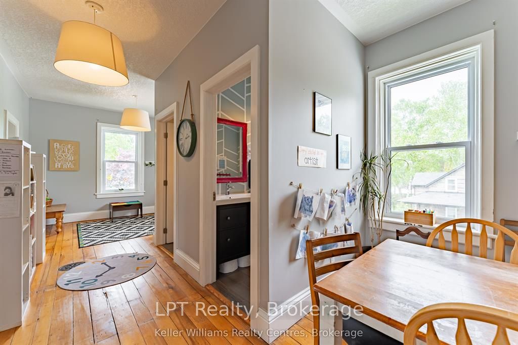 569 Catherine Street Property Photo 37