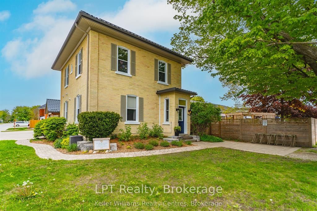 569 Catherine Street Property Photo 44