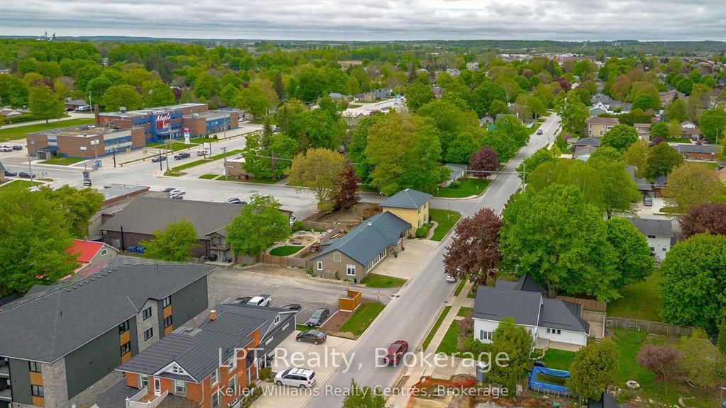 569 Catherine Street Property Photo 47