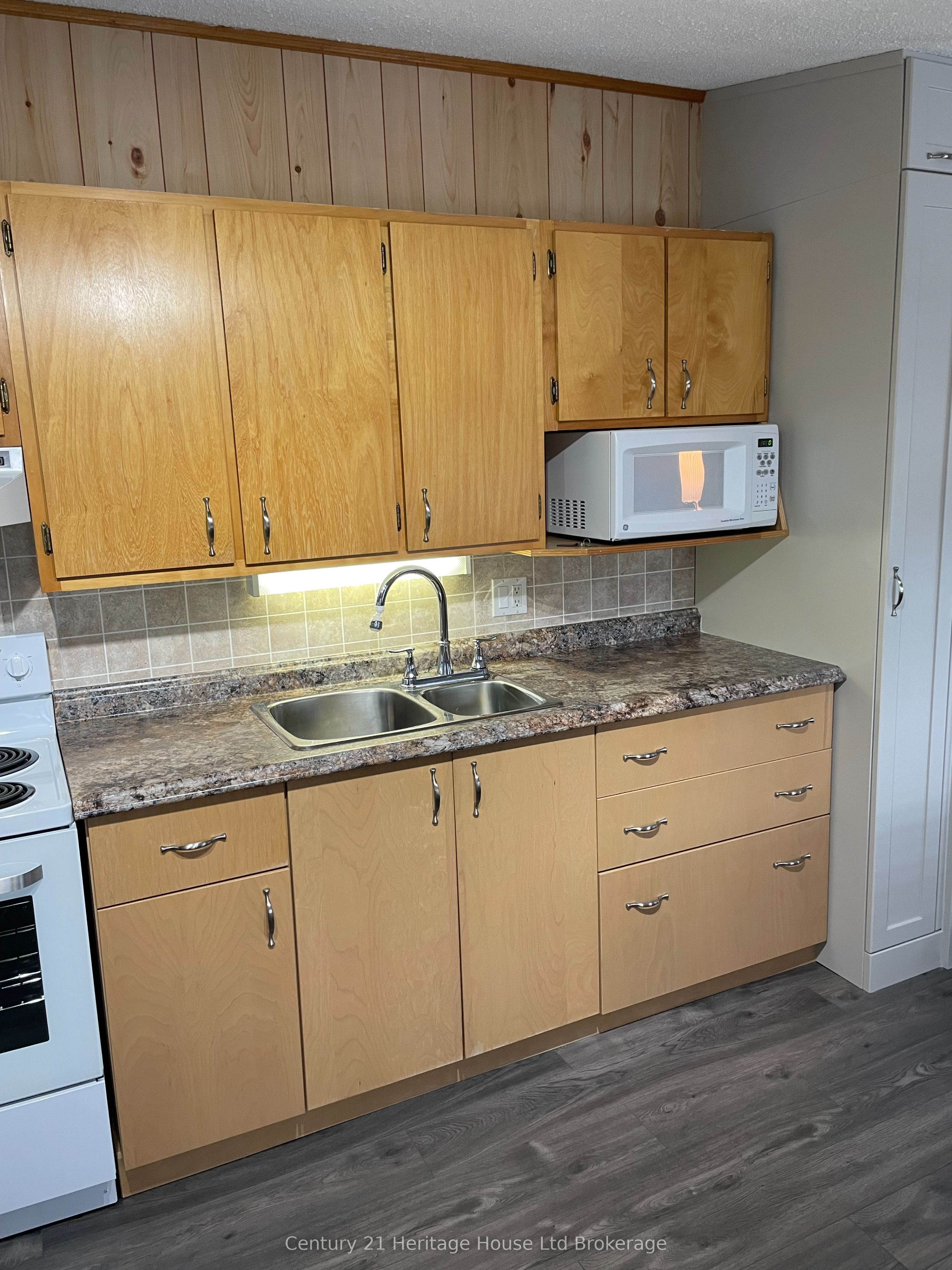 6b Cranberry Road Property Photo 9