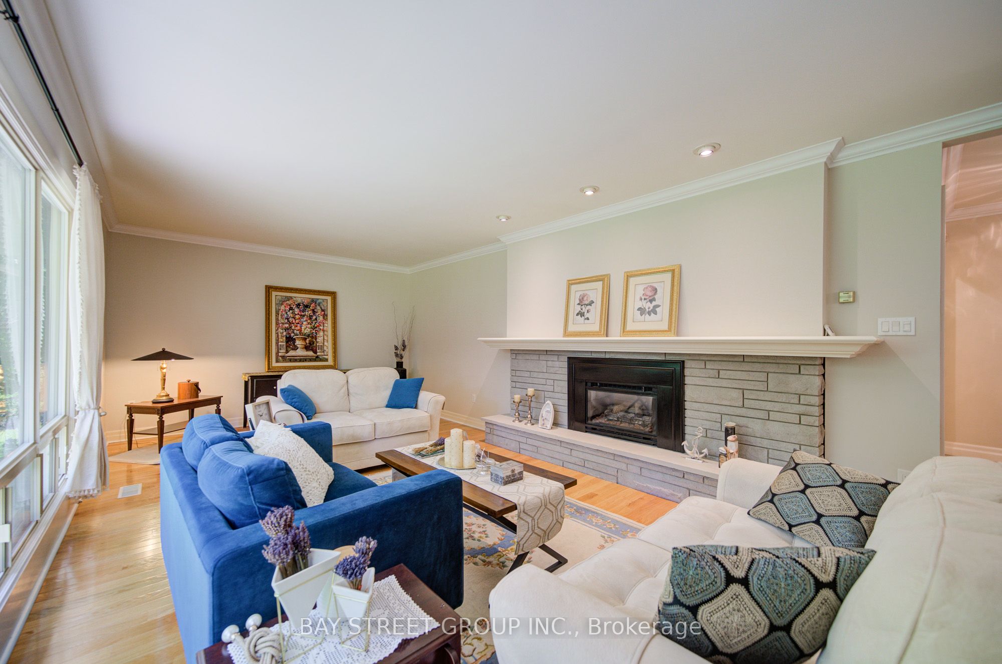 88 Marsdale Drive Property Photo 7