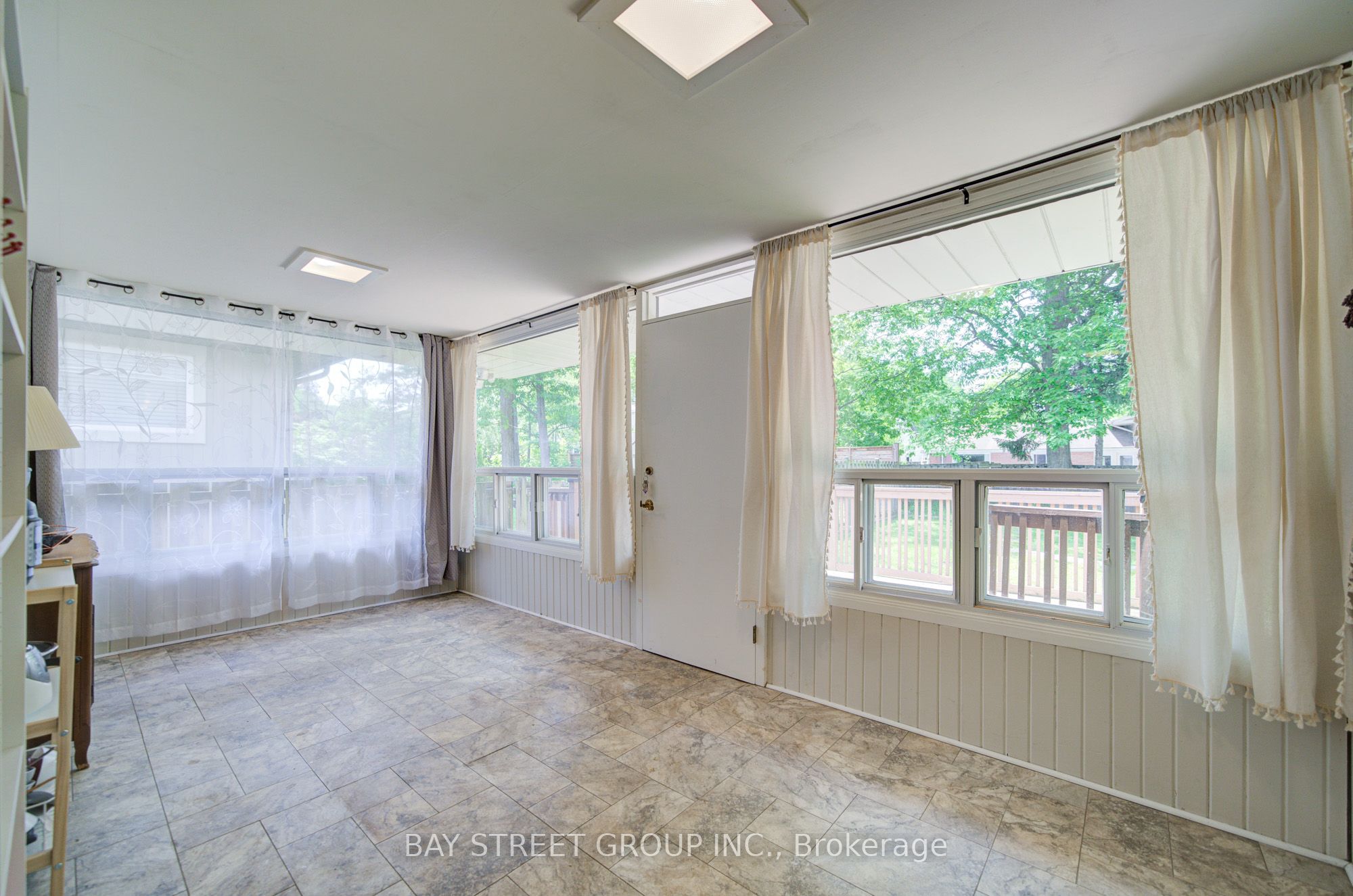 88 Marsdale Drive Property Photo 33