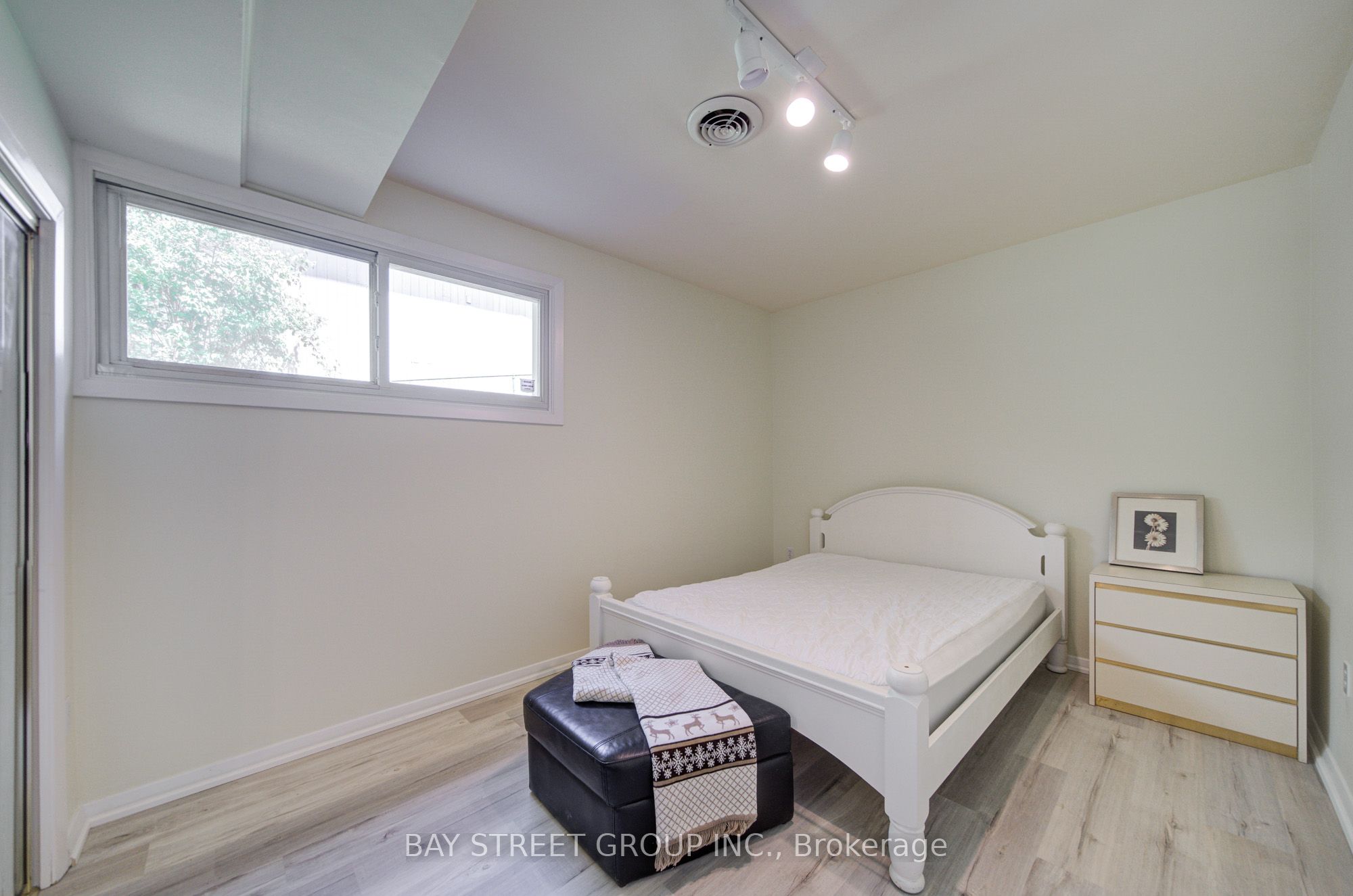 88 Marsdale Drive Property Photo 44