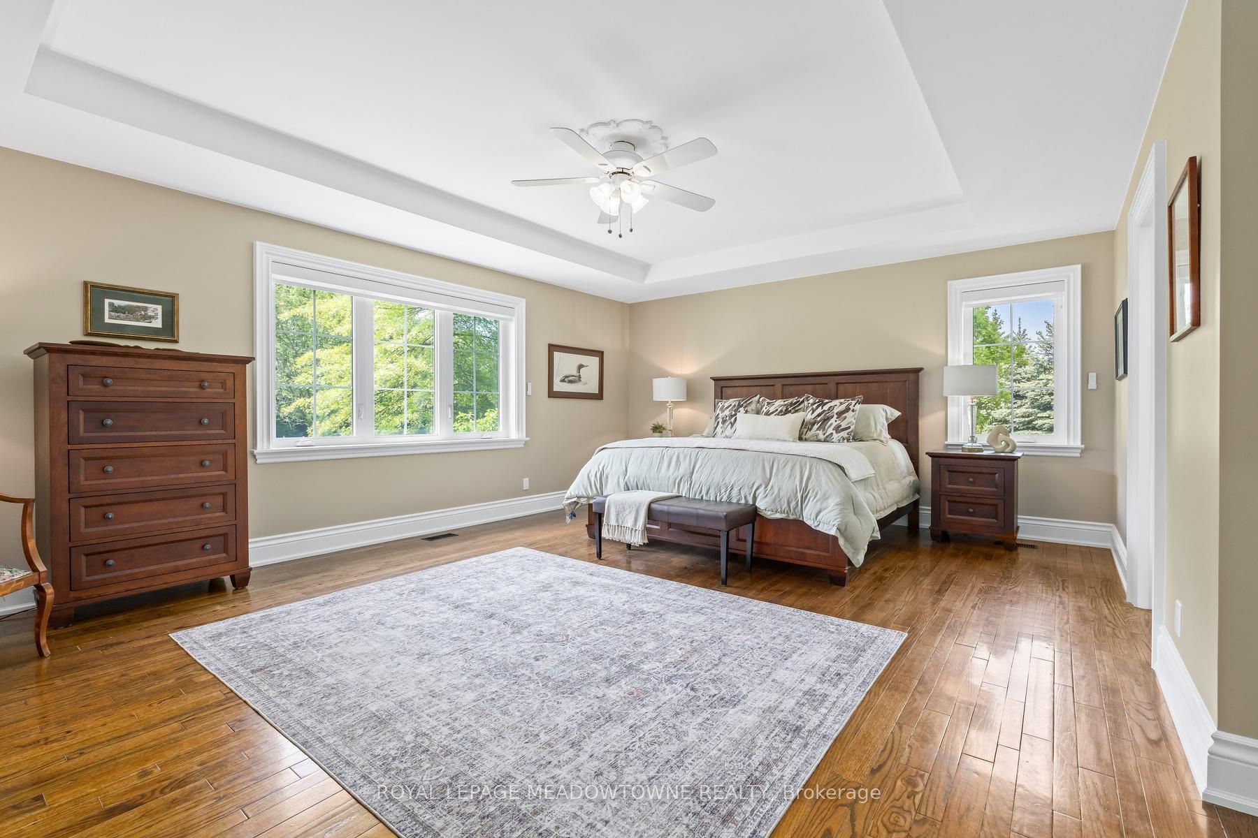 5263 Tenth Line Property Photo 16
