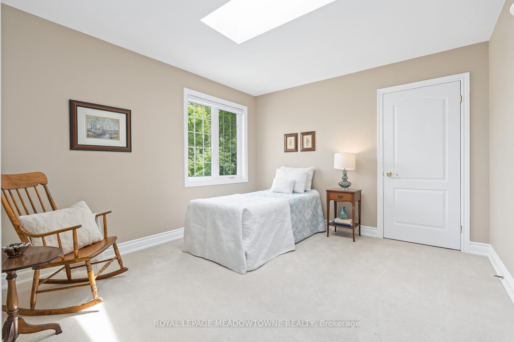 5263 Tenth Line Property Photo 26