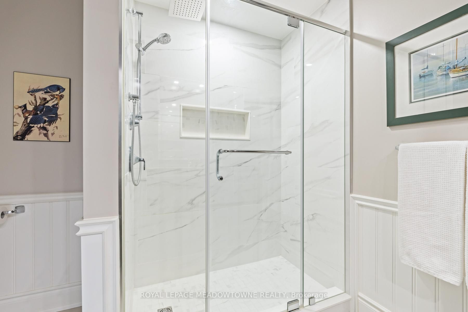 5263 Tenth Line Property Photo 28