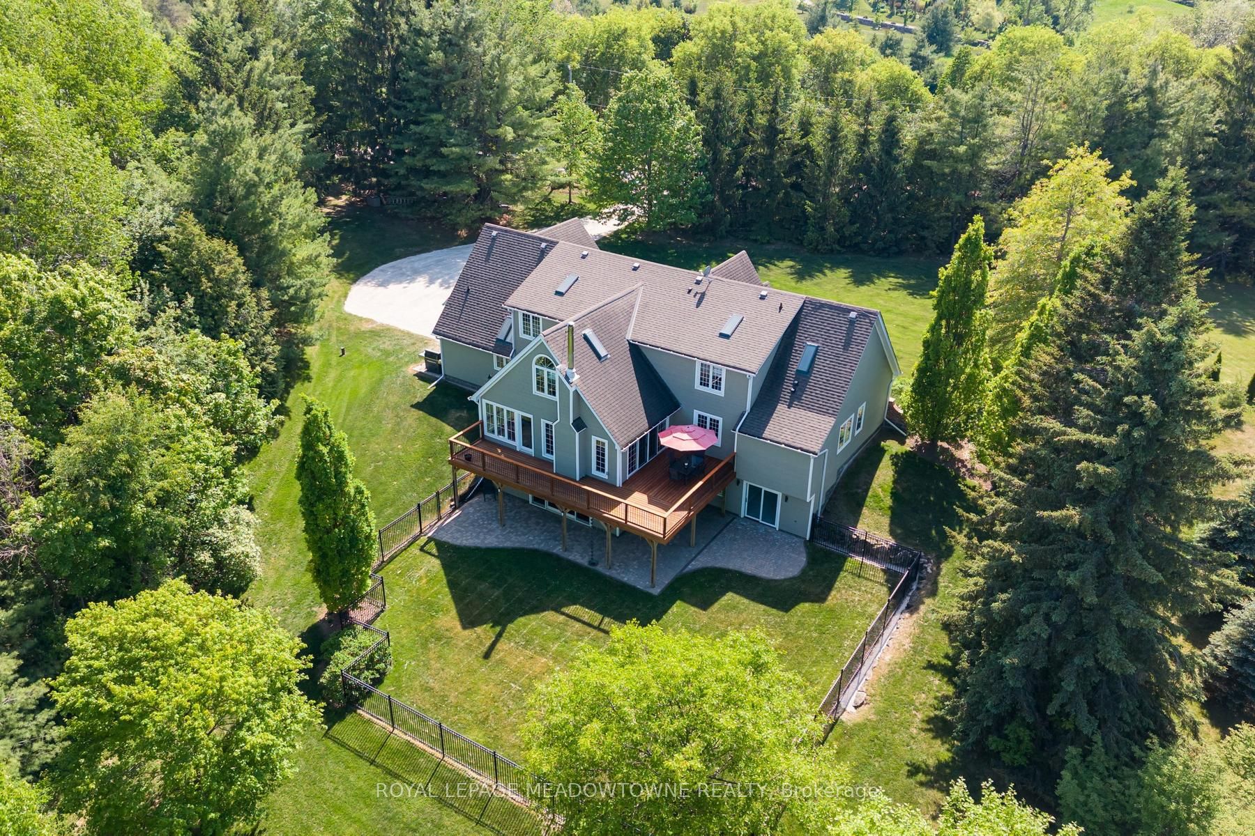 5263 Tenth Line Property Photo 39