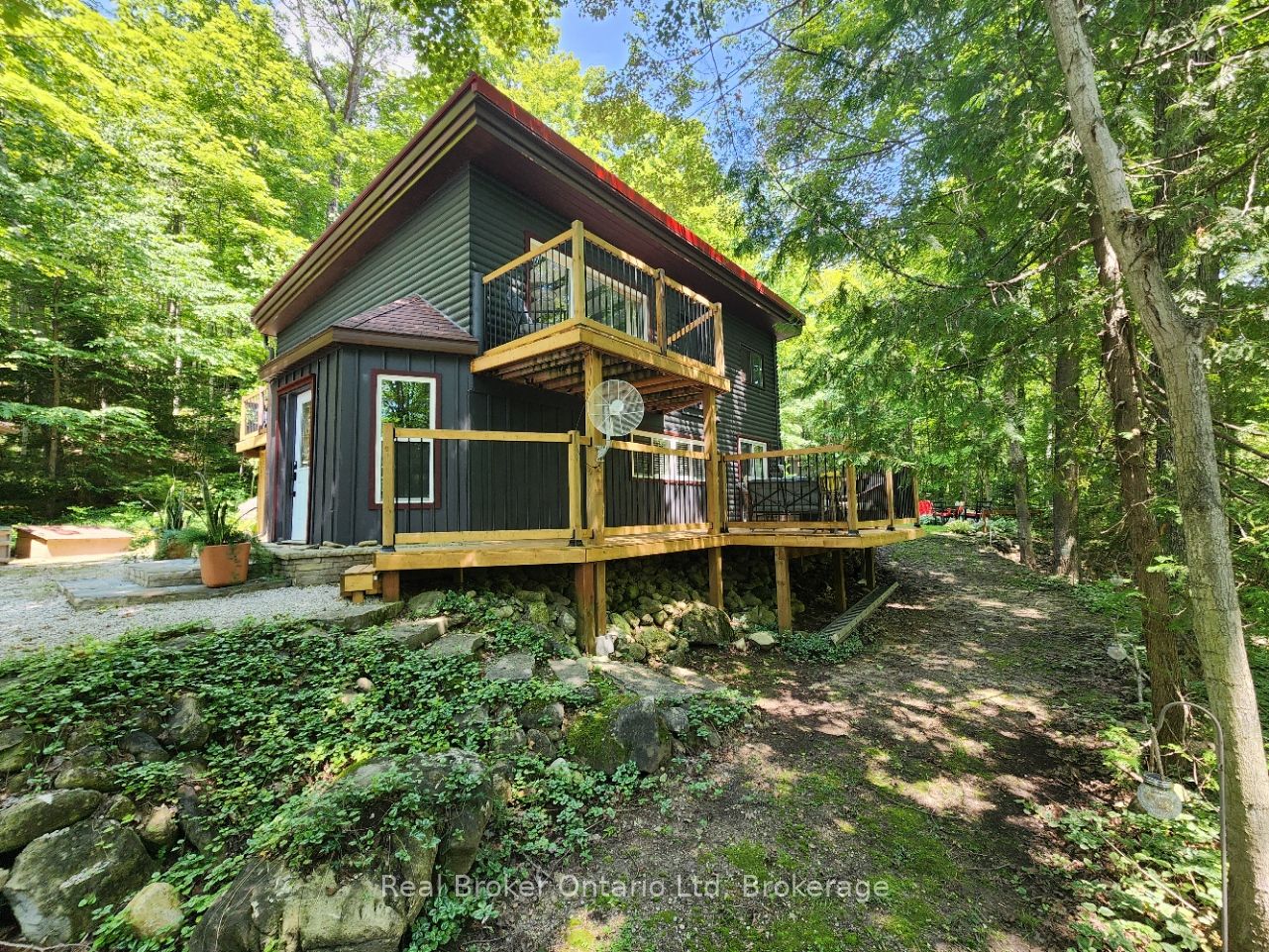 12 7th Avenue Property Photo 3