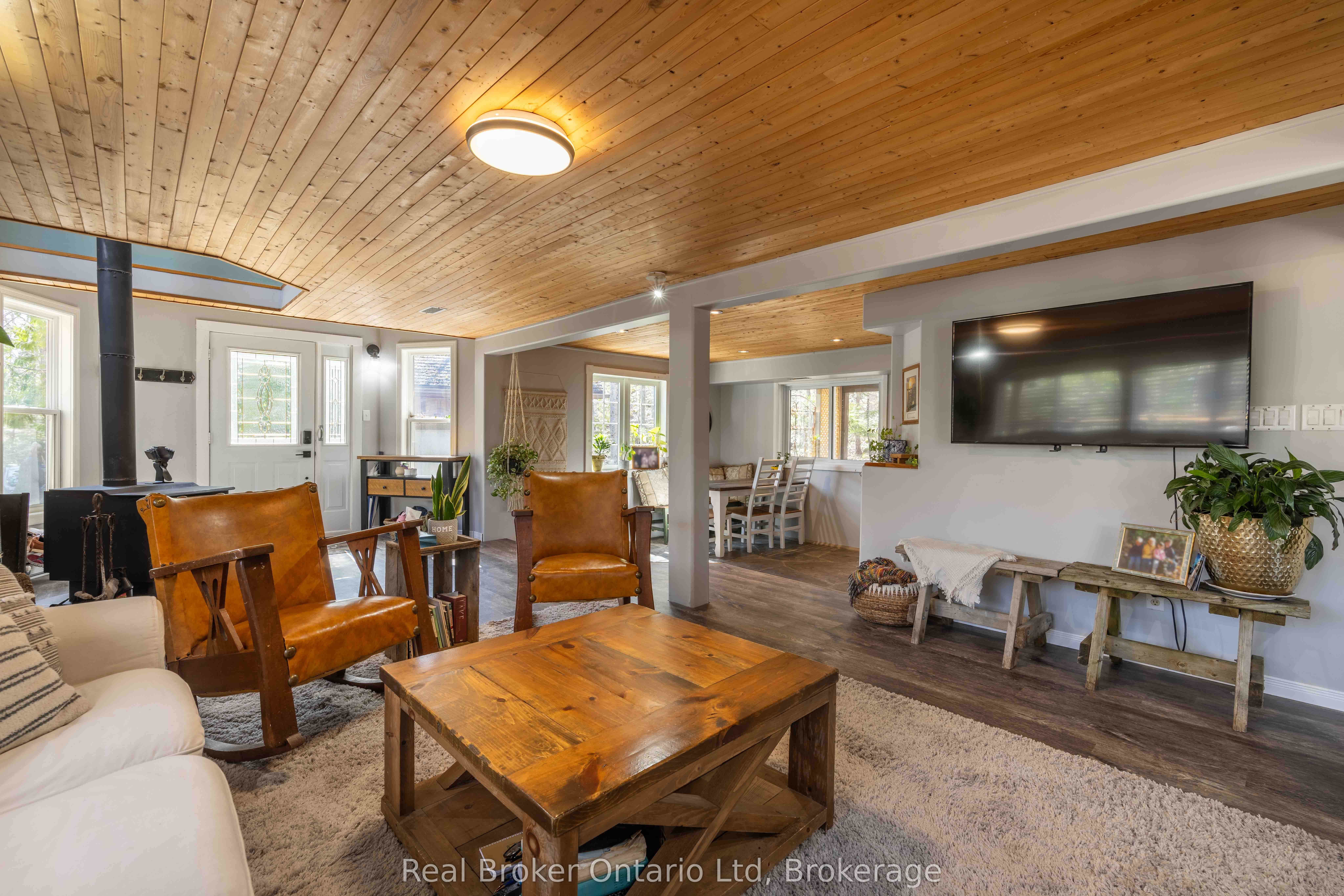 12 7th Avenue Property Photo 9