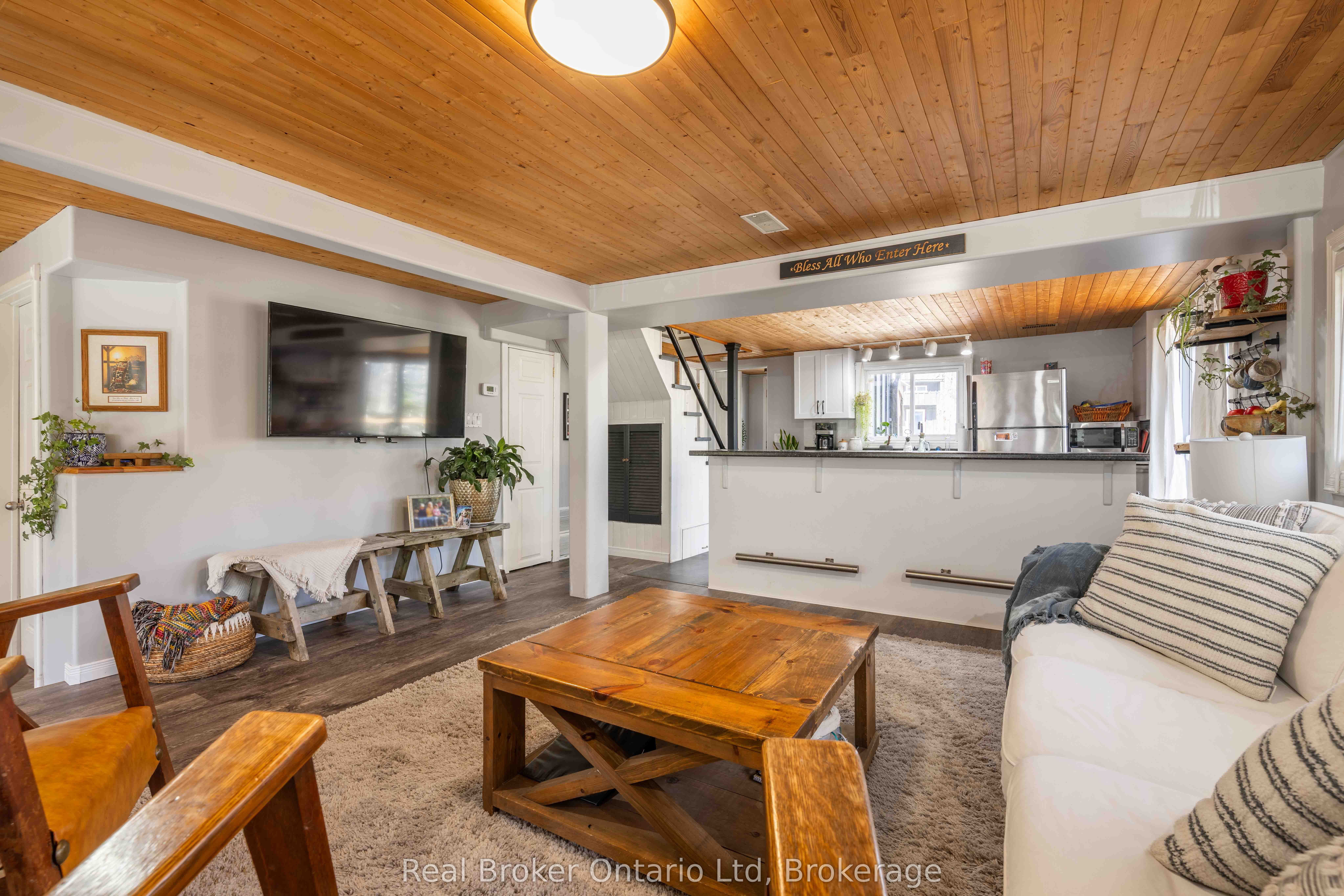 12 7th Avenue Property Photo 10