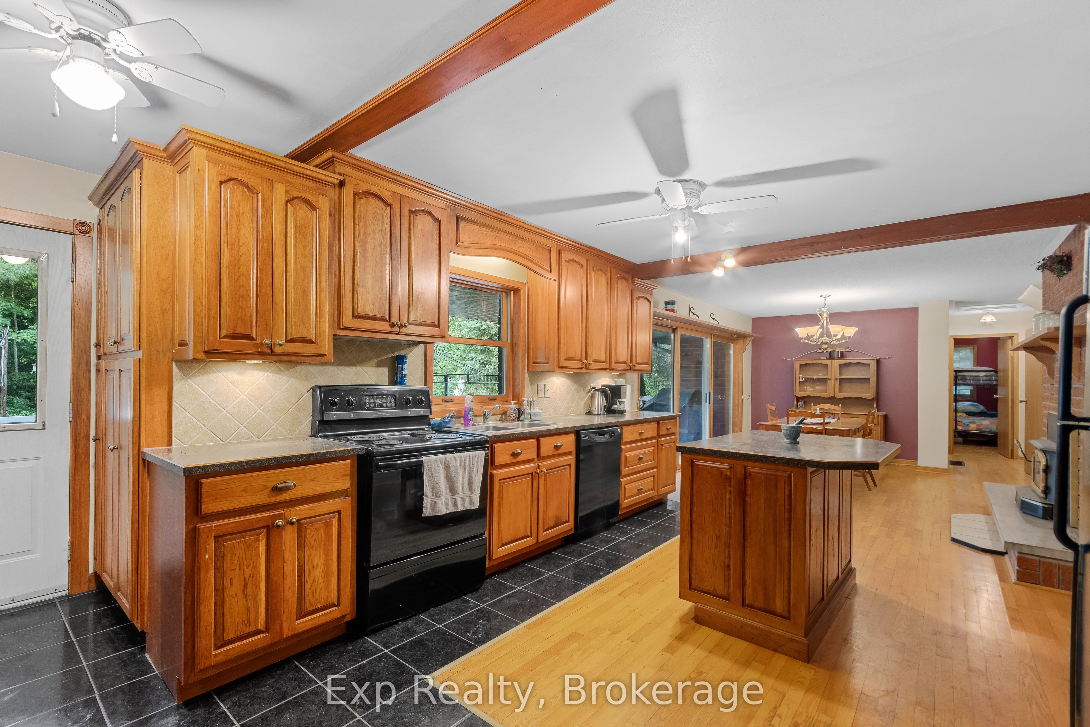 1585 County 46 Road Property Photo 16