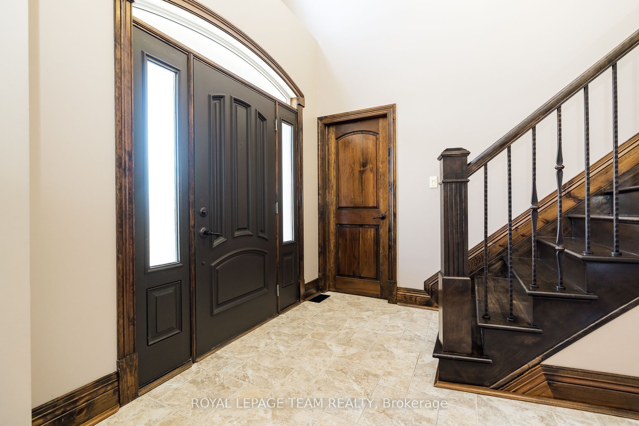519 Emerald Street Property Photo 5
