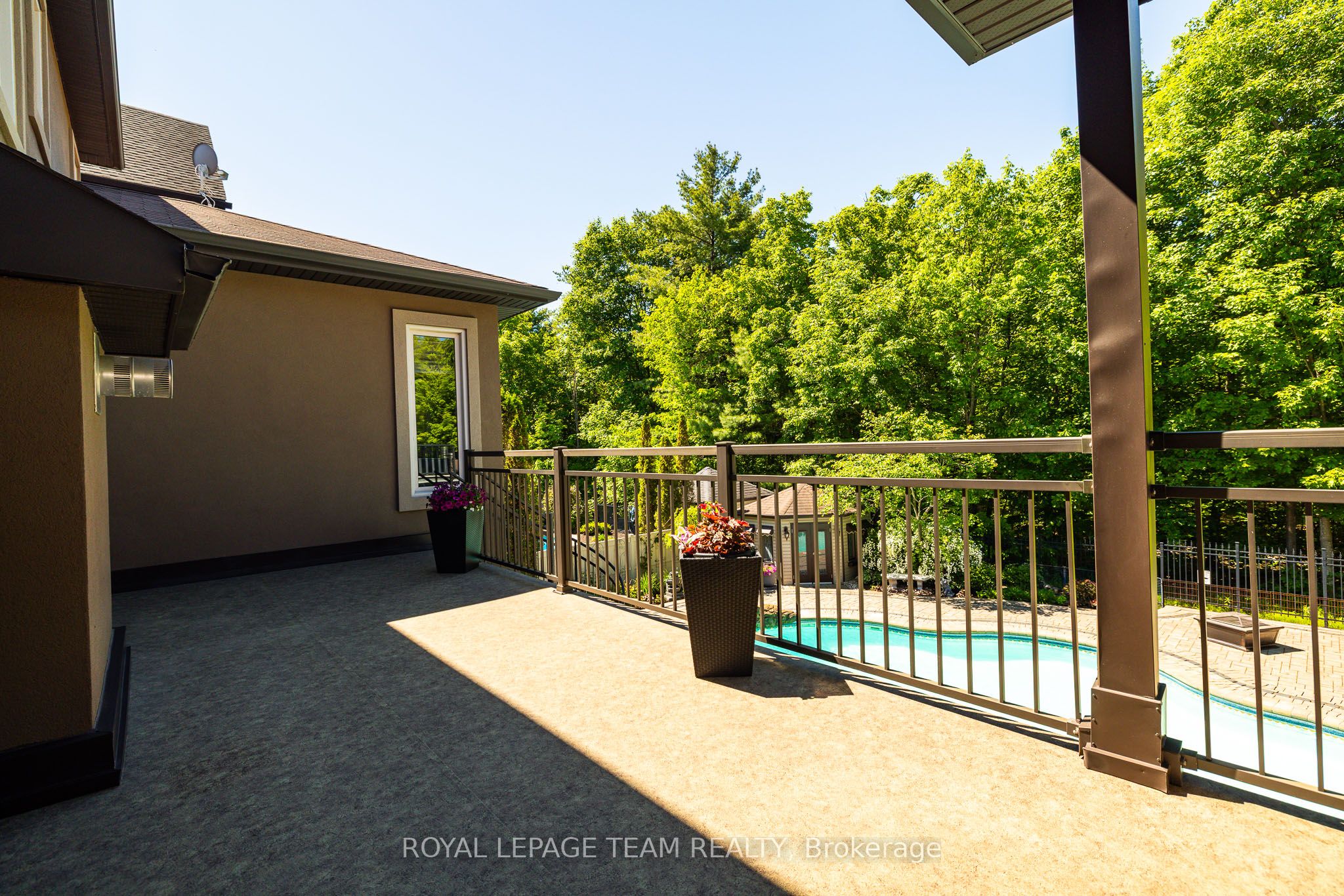 519 Emerald Street Property Photo 44