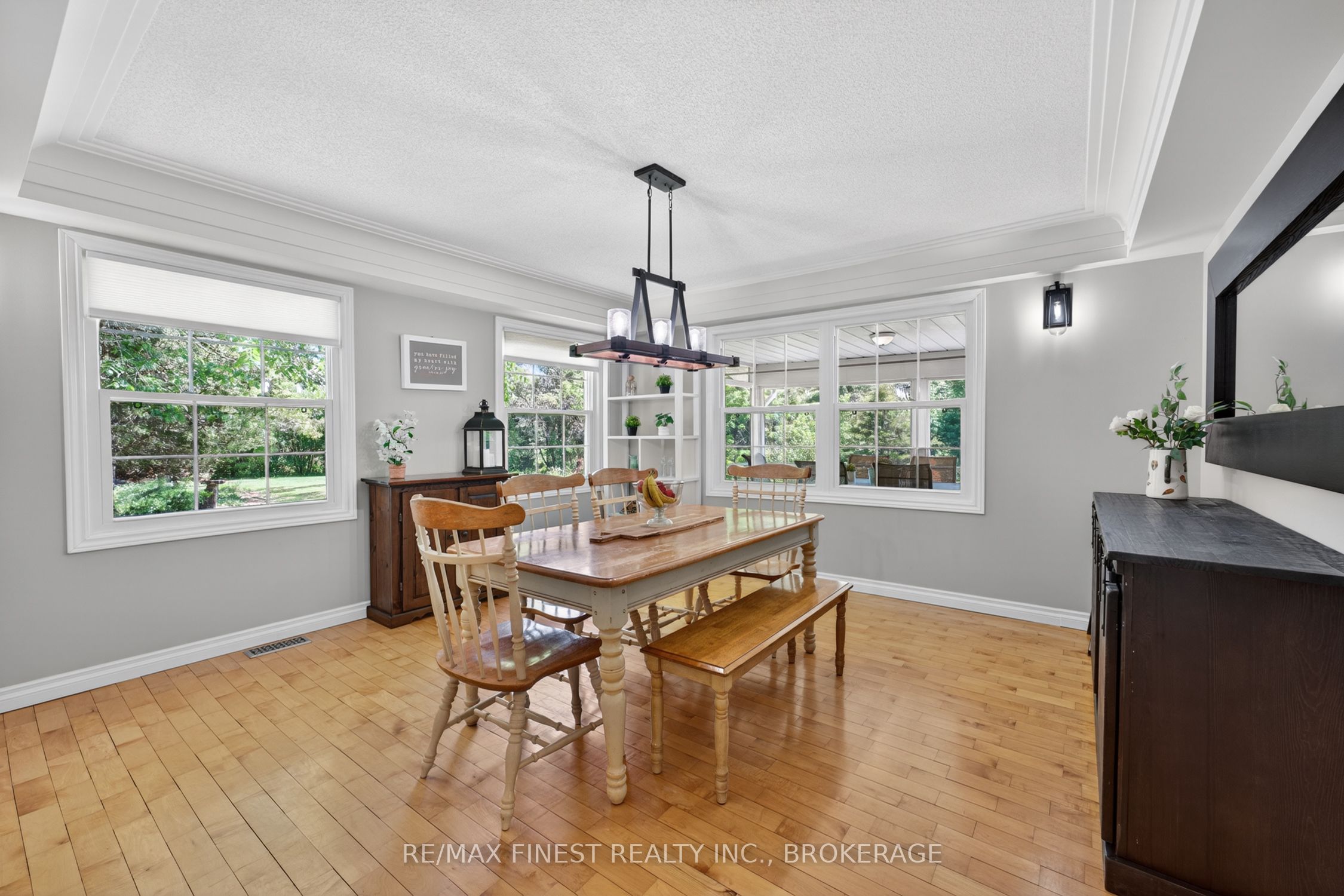 2388 Horning Road Property Photo 6
