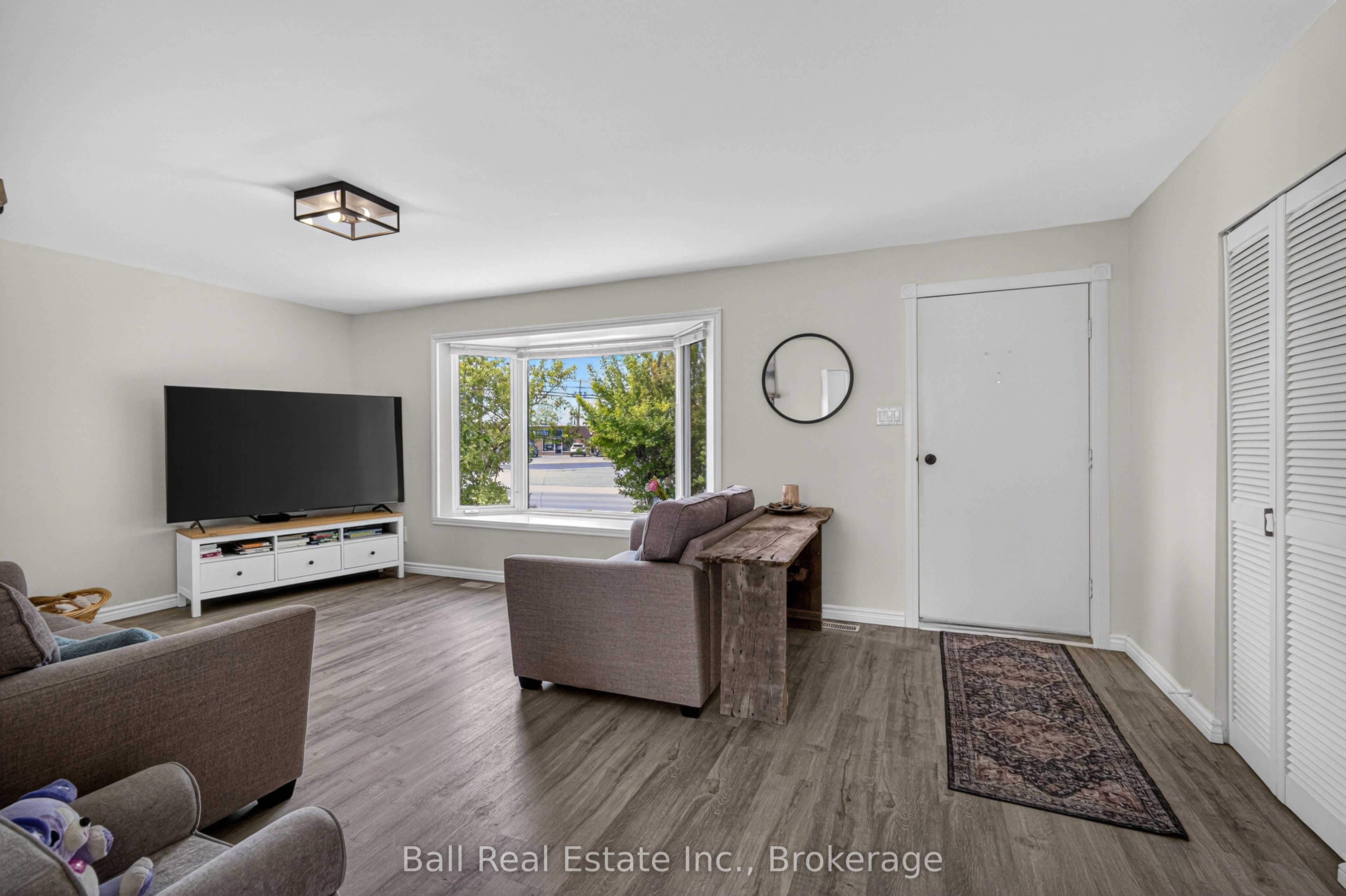 5 Chippewa Avenue Property Photo 3