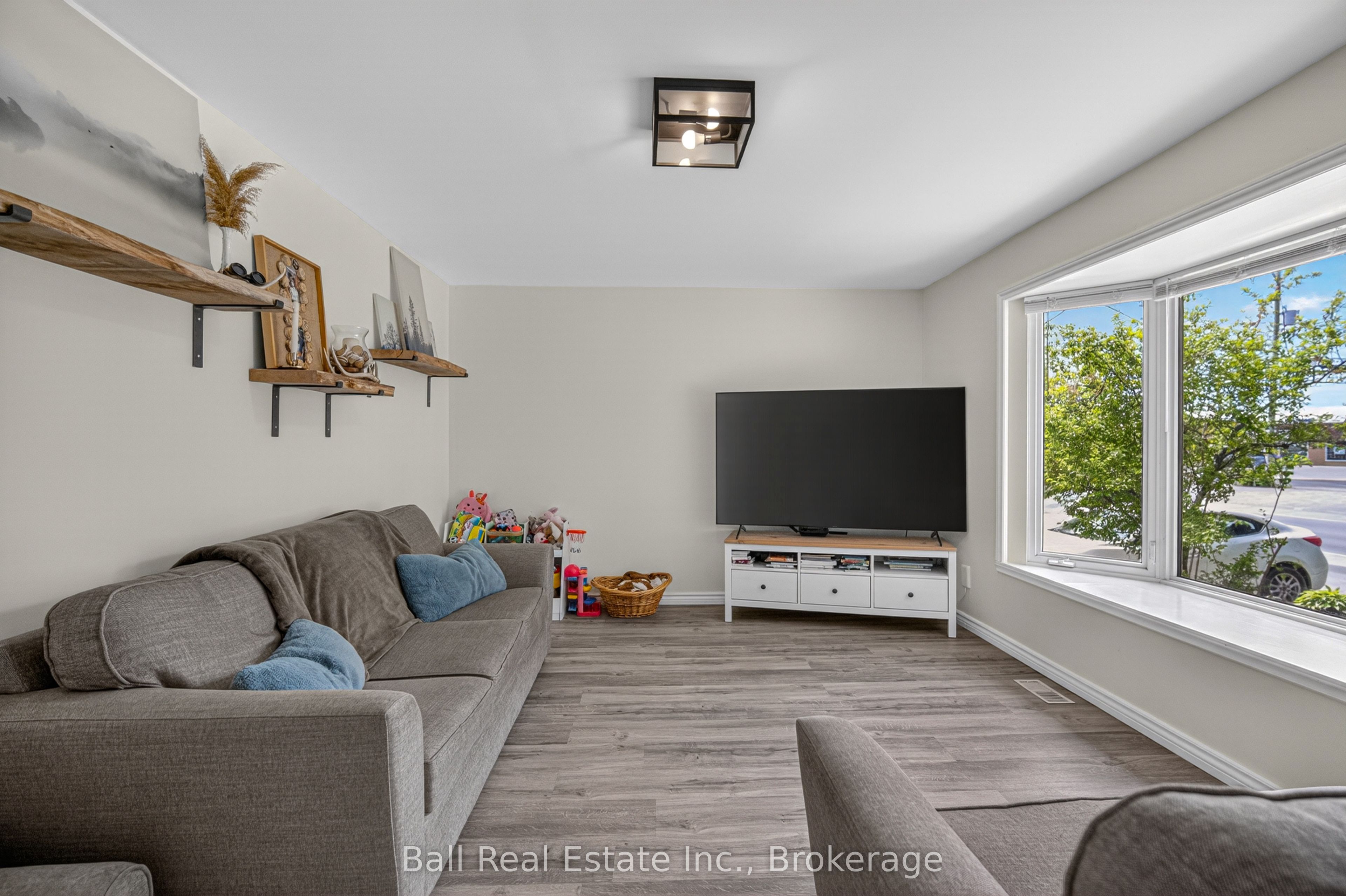 5 Chippewa Avenue Property Photo 5