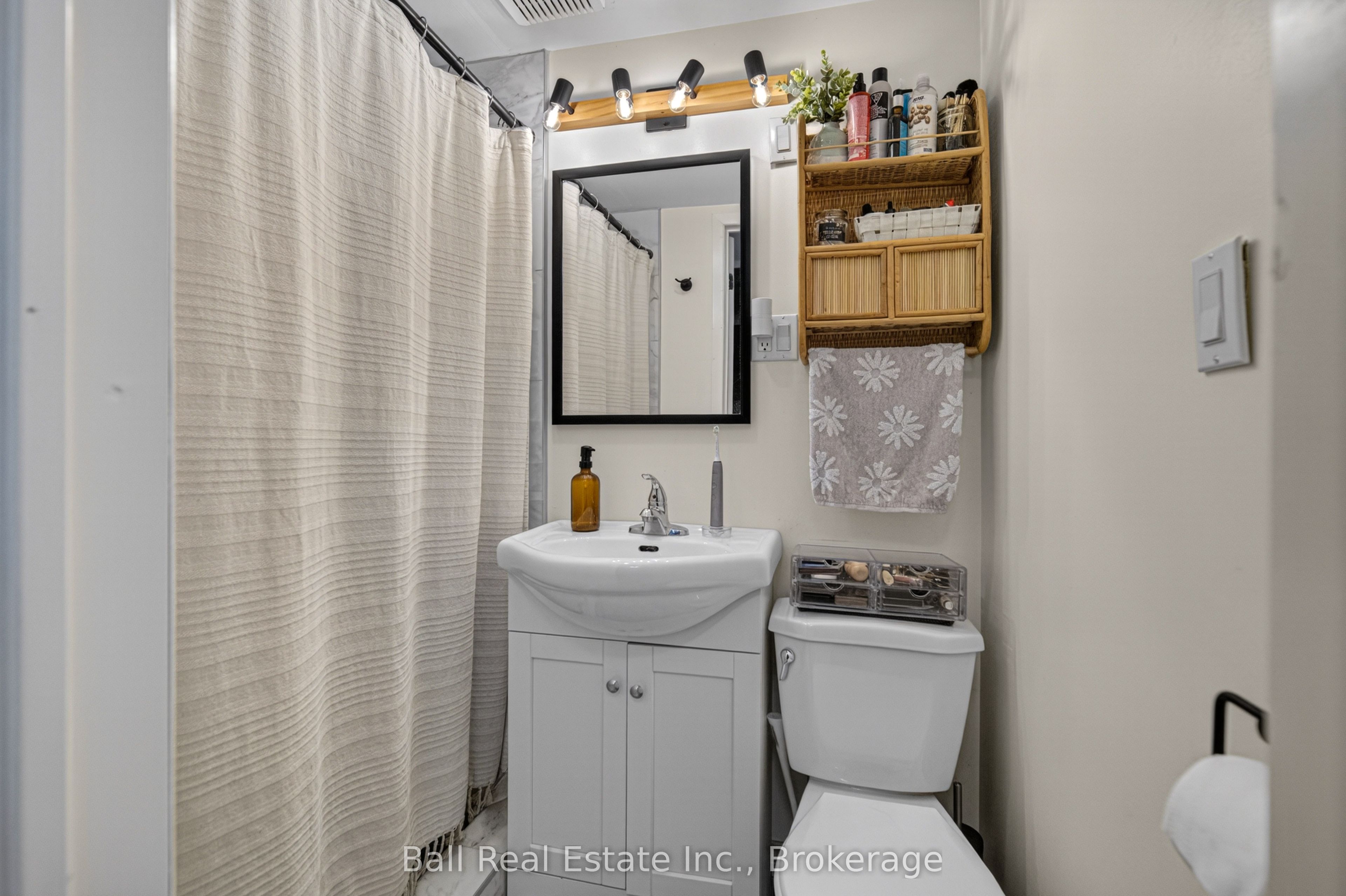 5 Chippewa Avenue Property Photo 27
