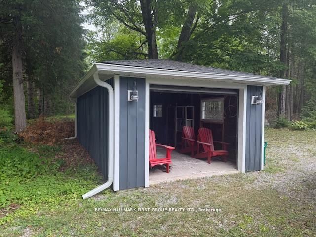 94 Everett Road Property Photo 7