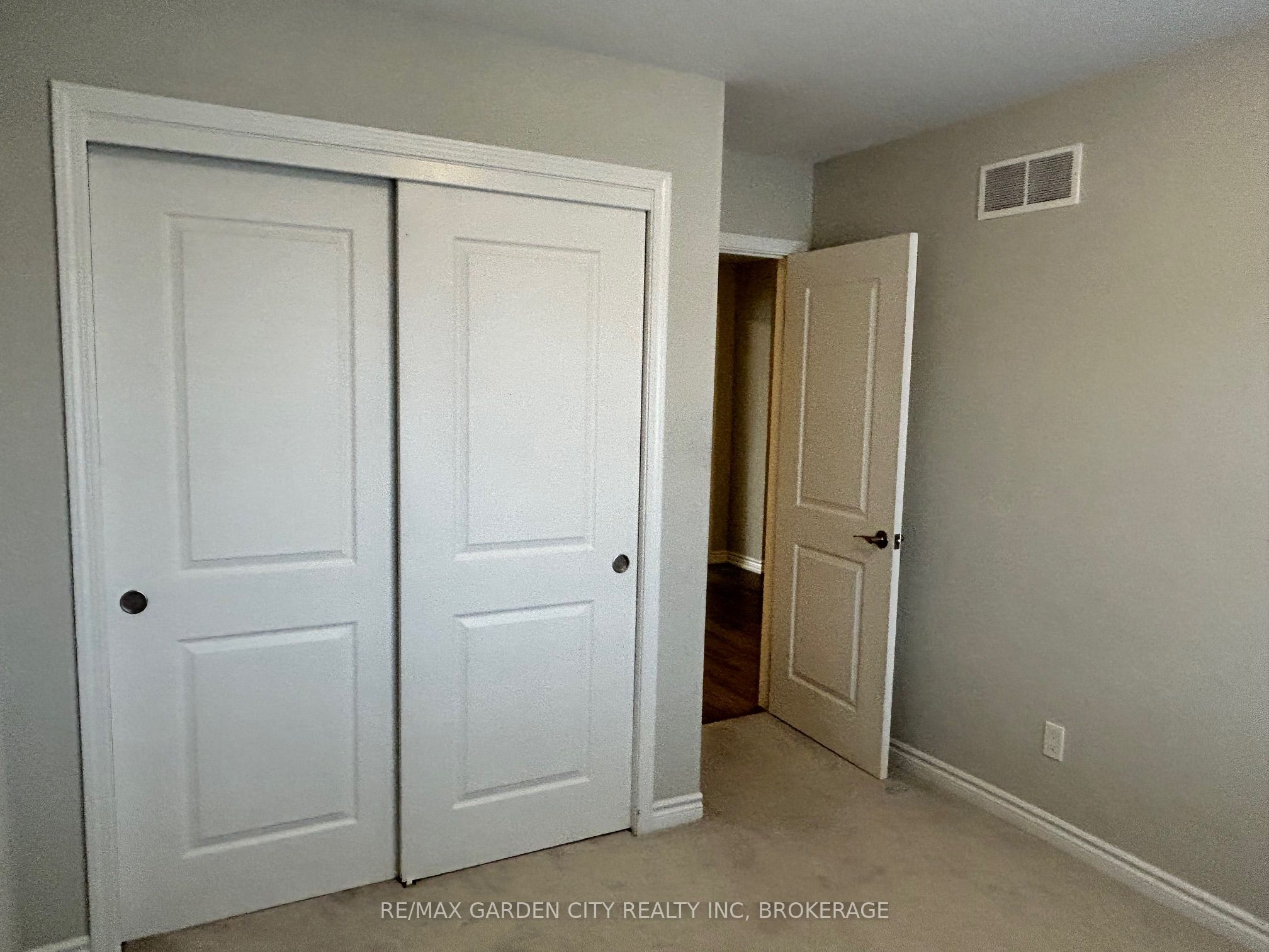 182 Broadway Lane 8 Property Photo 13