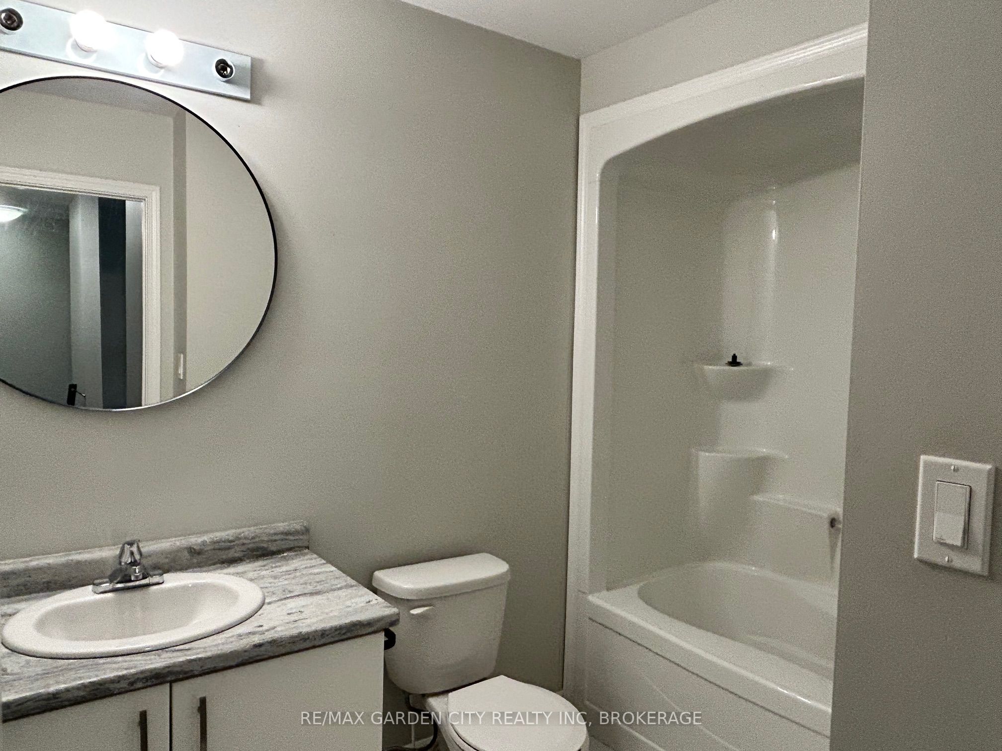 182 Broadway Lane 8 Property Photo 14