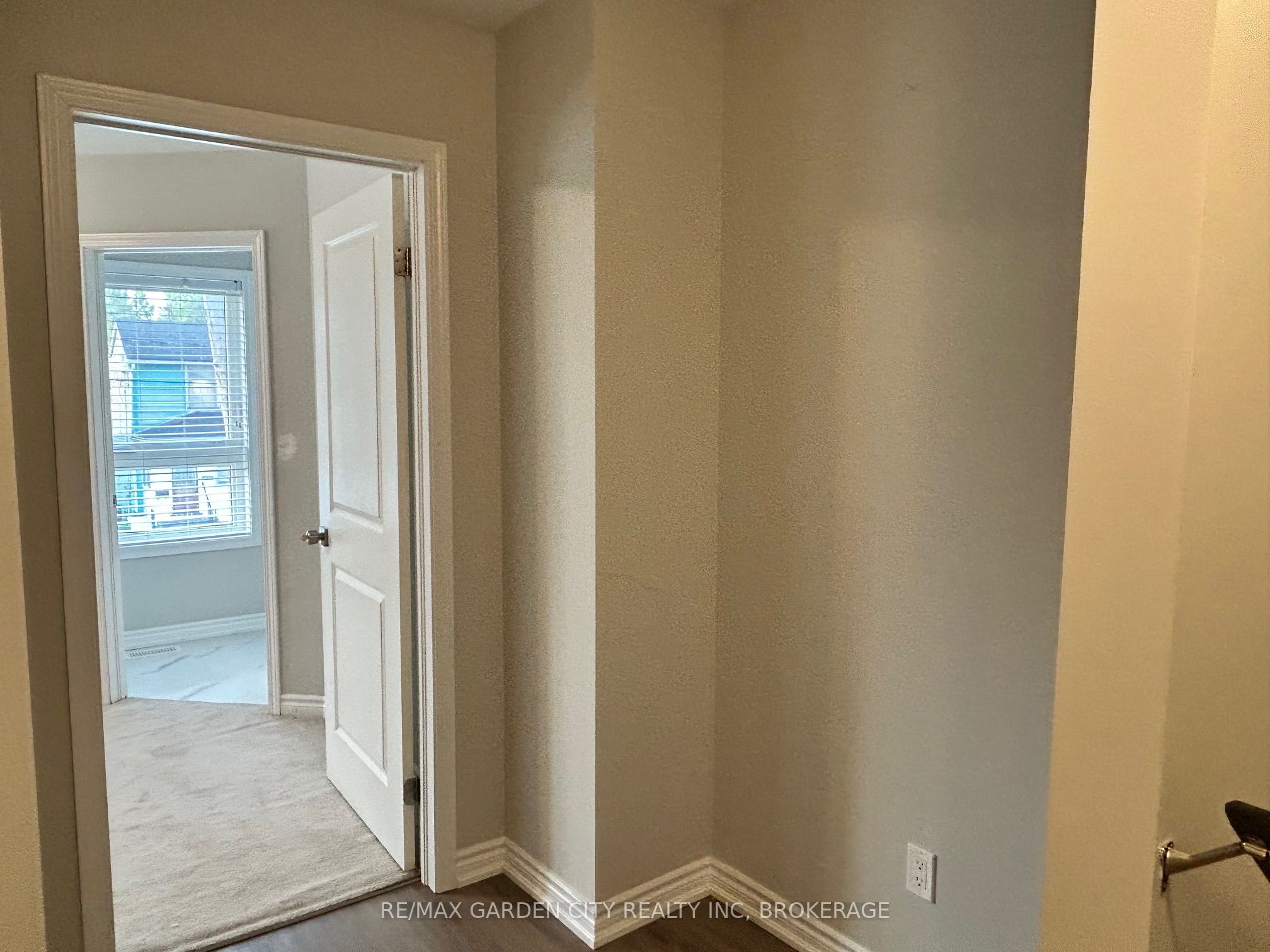 182 Broadway Lane 8 Property Photo 17